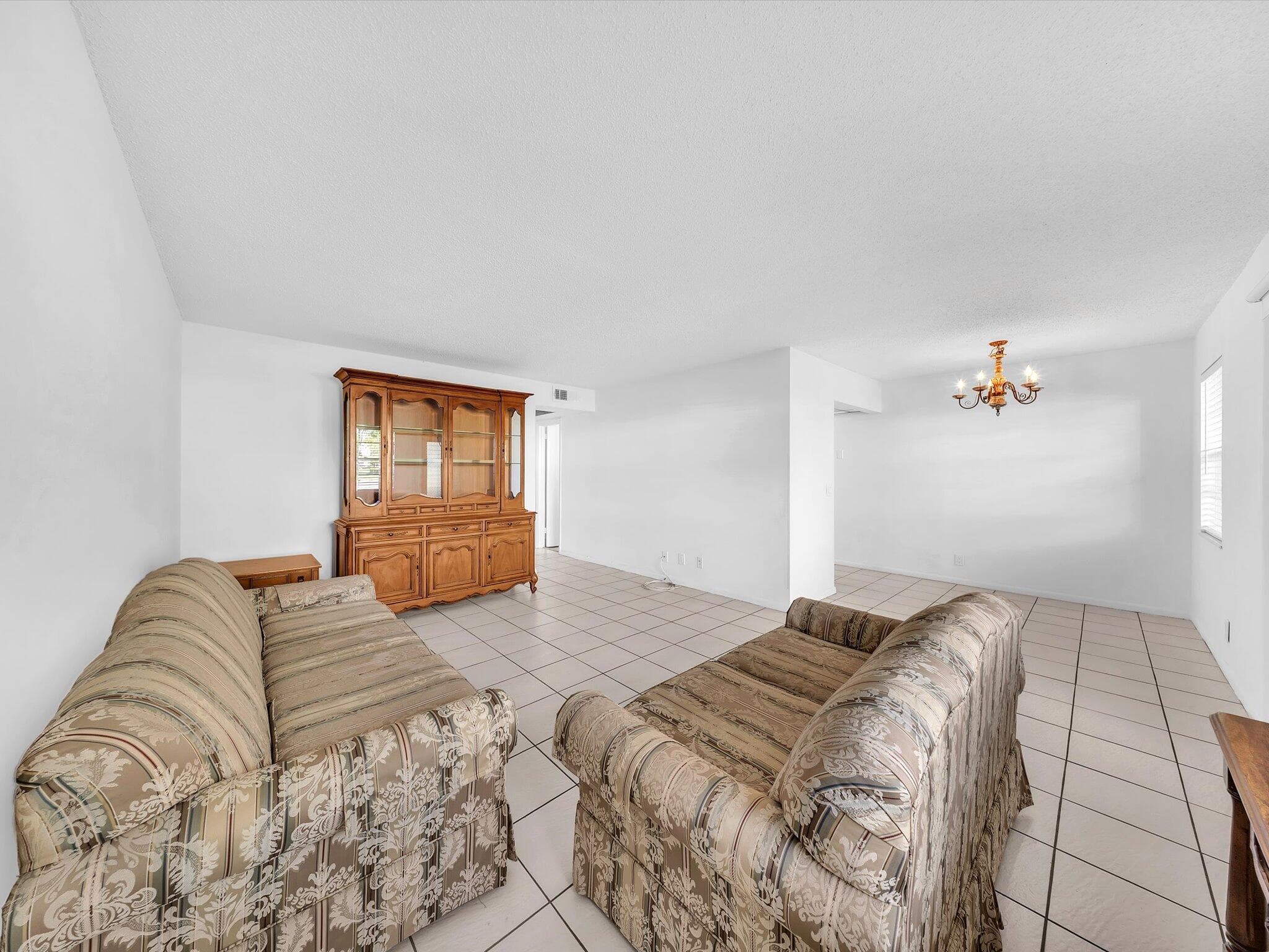 43 Windsor C, West Palm Beach, FL 33417 — photo 15 of 45