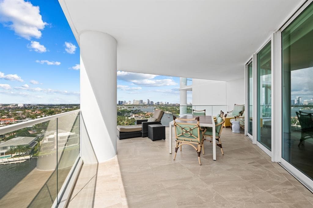 3055 Harbor Drive 1603, Fort Lauderdale, FL 33316 — photo 4 of 41