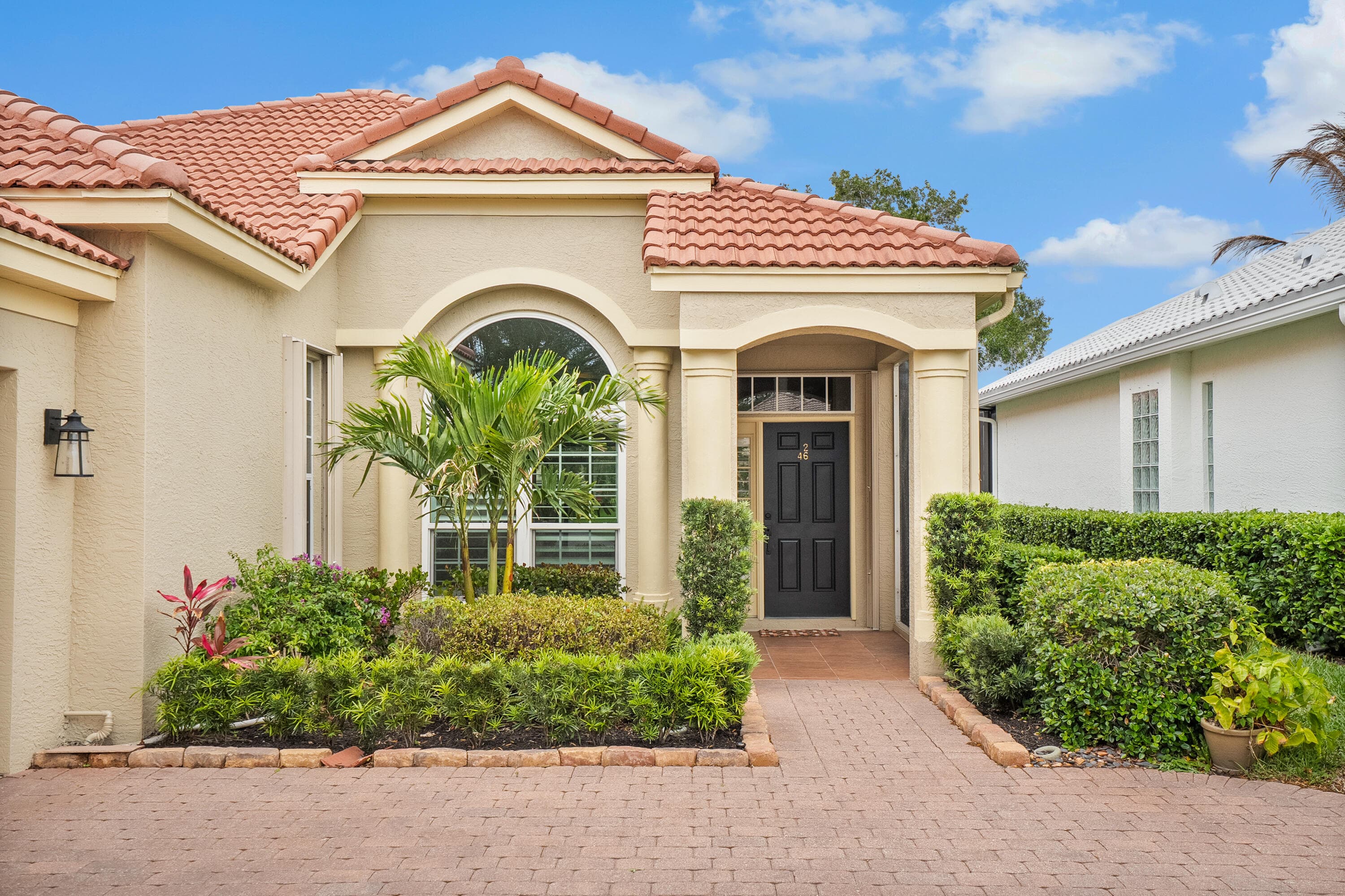 4626 NW Wandering Oak Court, Jensen Beach, FL 34957 — photo 4 of 85