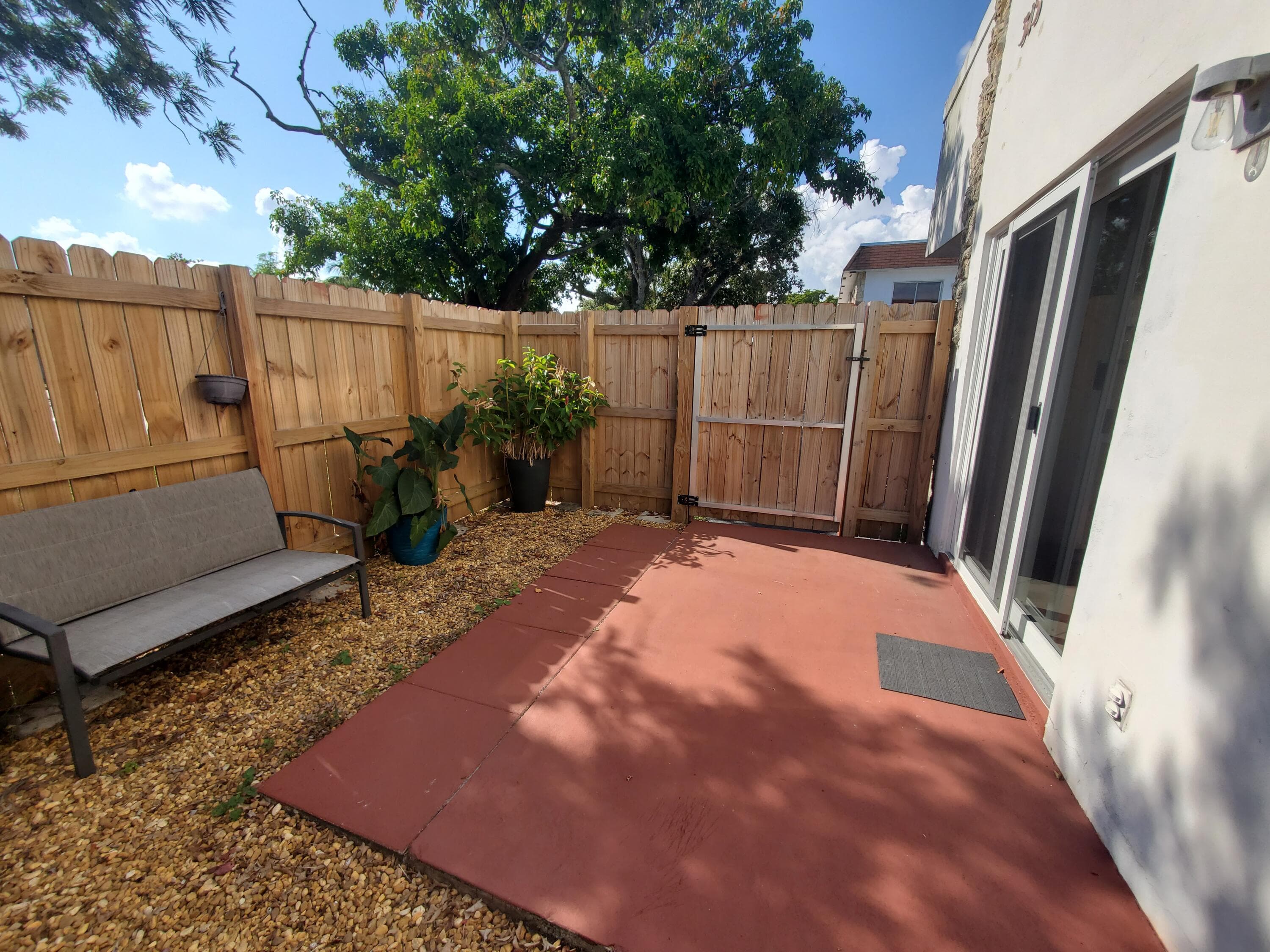 313 SW 1st Court SW L-4, Pompano Beach, FL 33060 — photo 2 of 17
