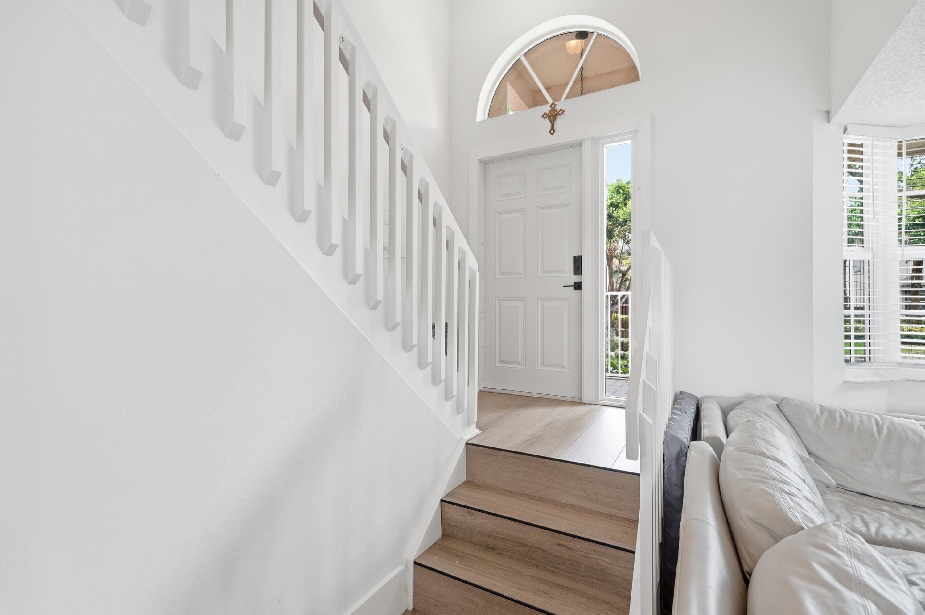10690 NW 12th Drive, Plantation, FL 33322 — photo 4 of 58