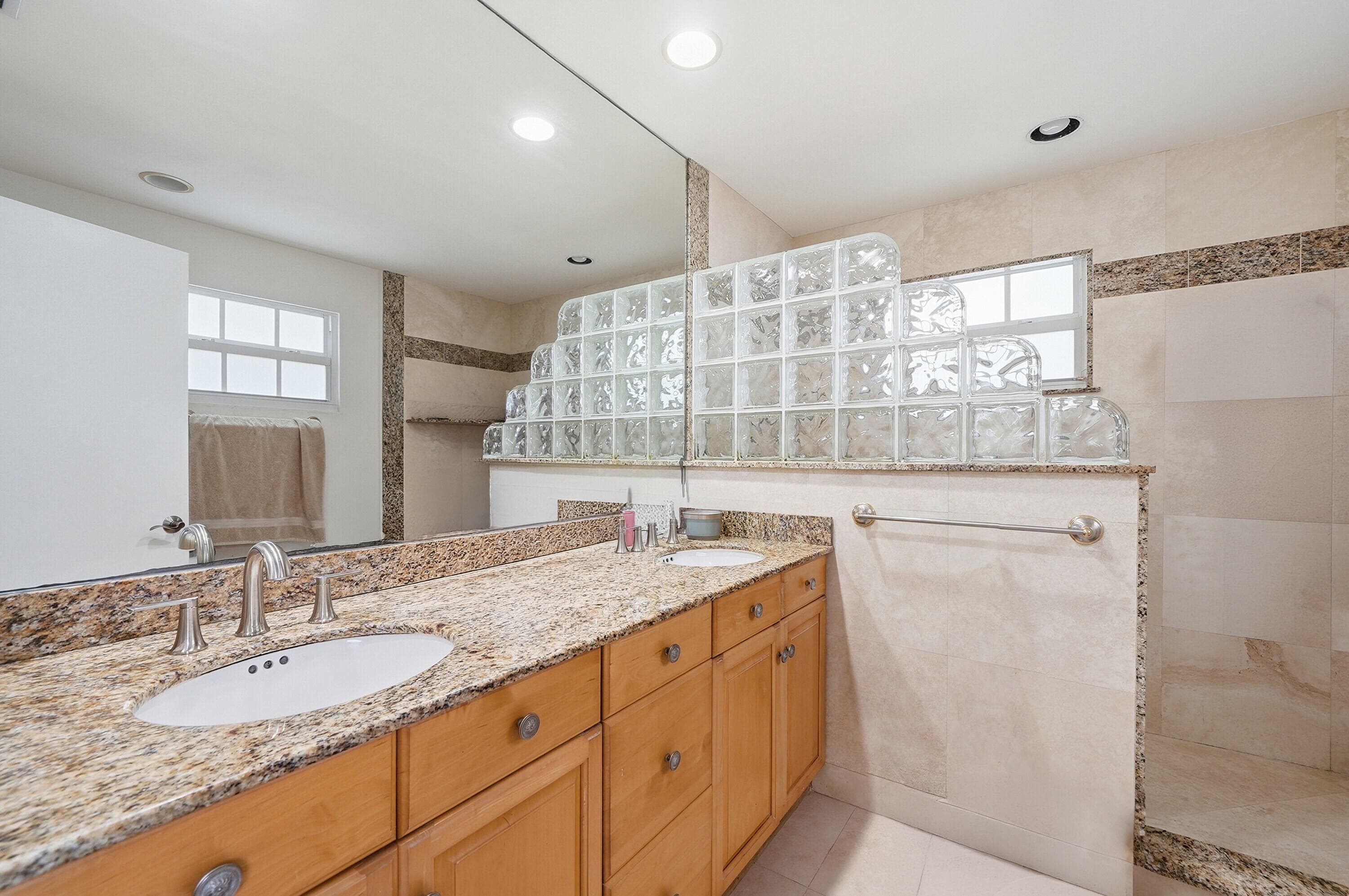 10690 NW 12th Drive, Plantation, FL 33322 — photo 28 of 58