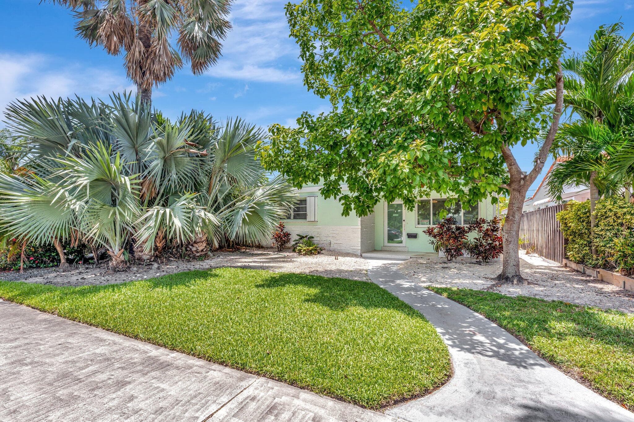 1246 Johnson Street, Hollywood, FL 33019 — photo 36 of 43