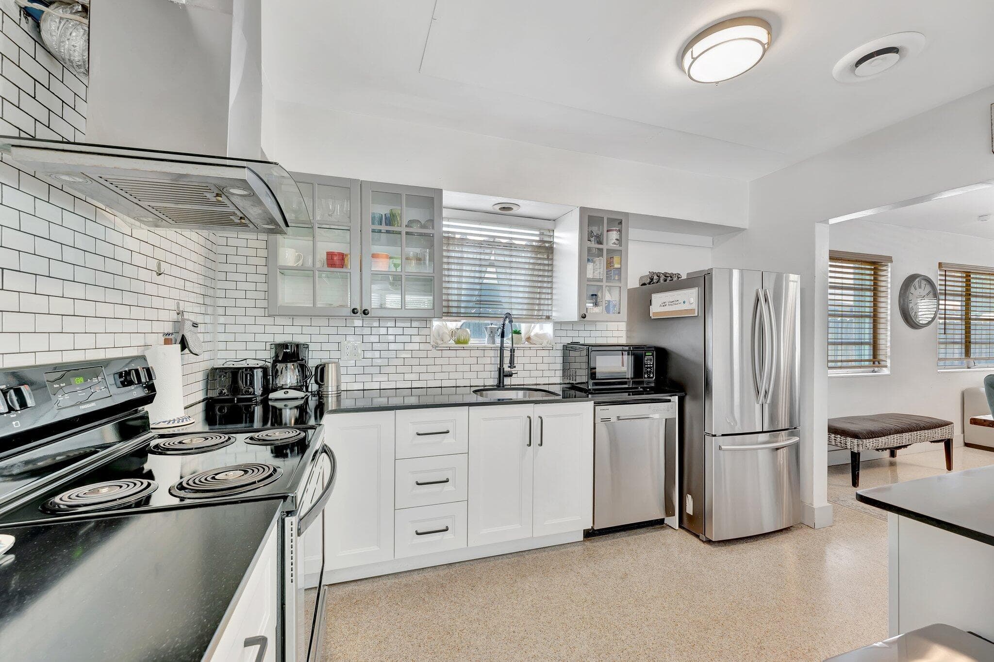 1246 Johnson Street, Hollywood, FL 33019 — photo 12 of 43