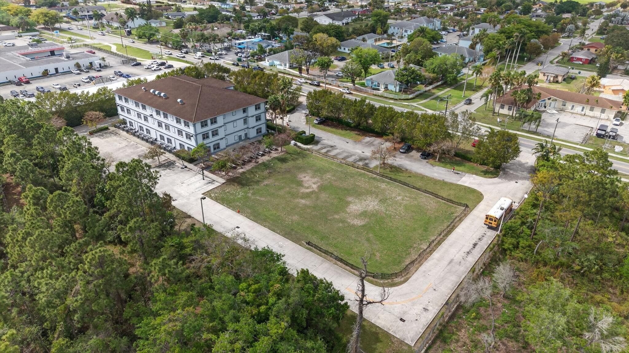 713 W Palm Drive, Florida City, FL — photo 31 of 39