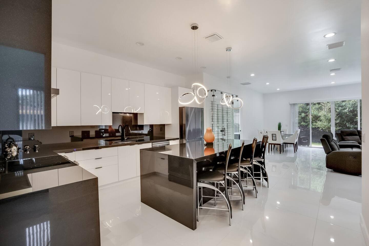 2962 NW 10th Court, Fort Lauderdale, FL 33311 — photo 6 of 27