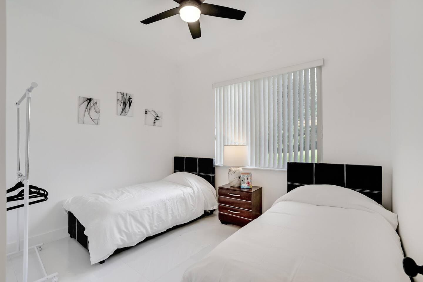 2962 NW 10th Court, Fort Lauderdale, FL 33311 — photo 15 of 27