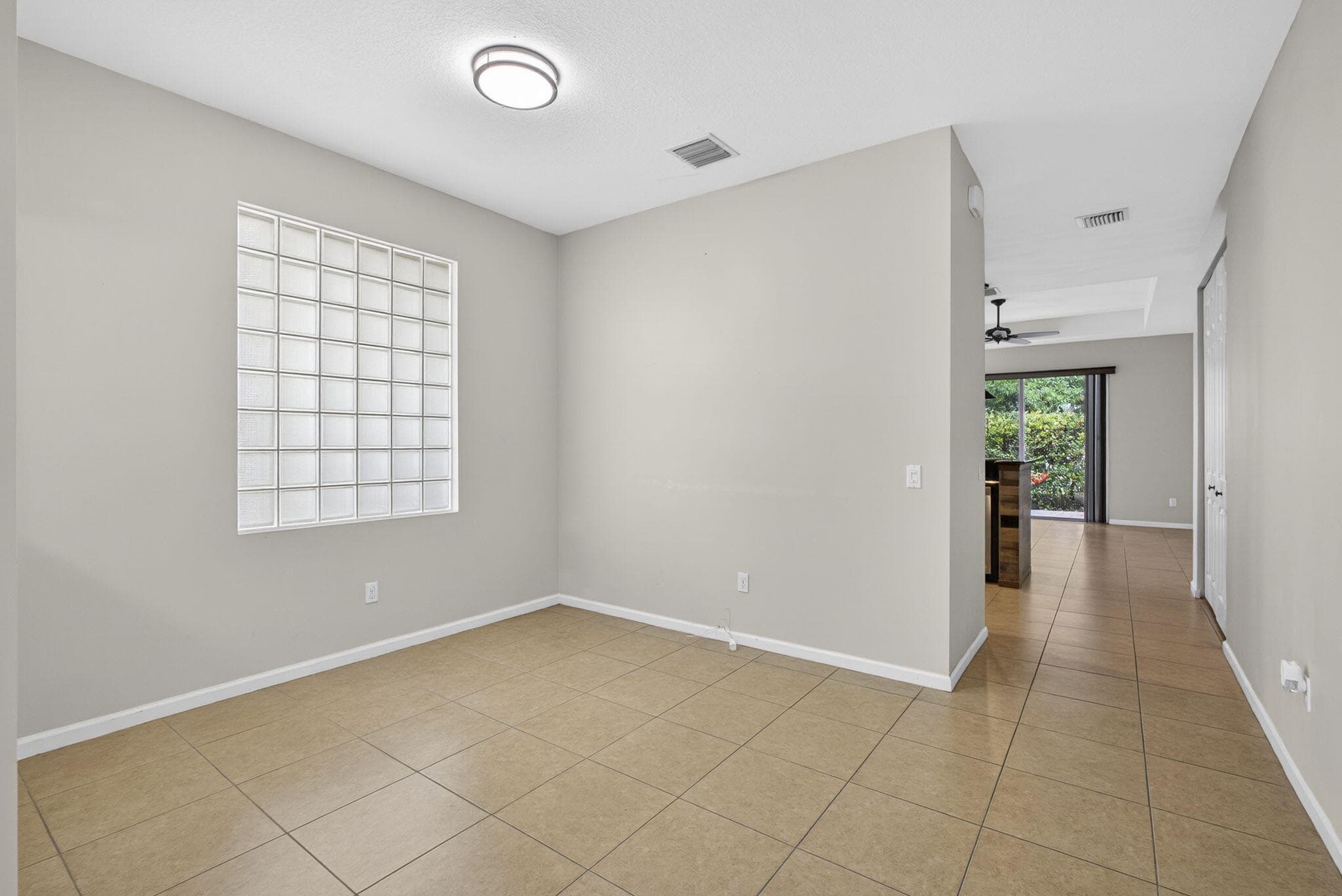 135 Atwell Drive, West Palm Beach, FL 33411 — photo 11 of 40