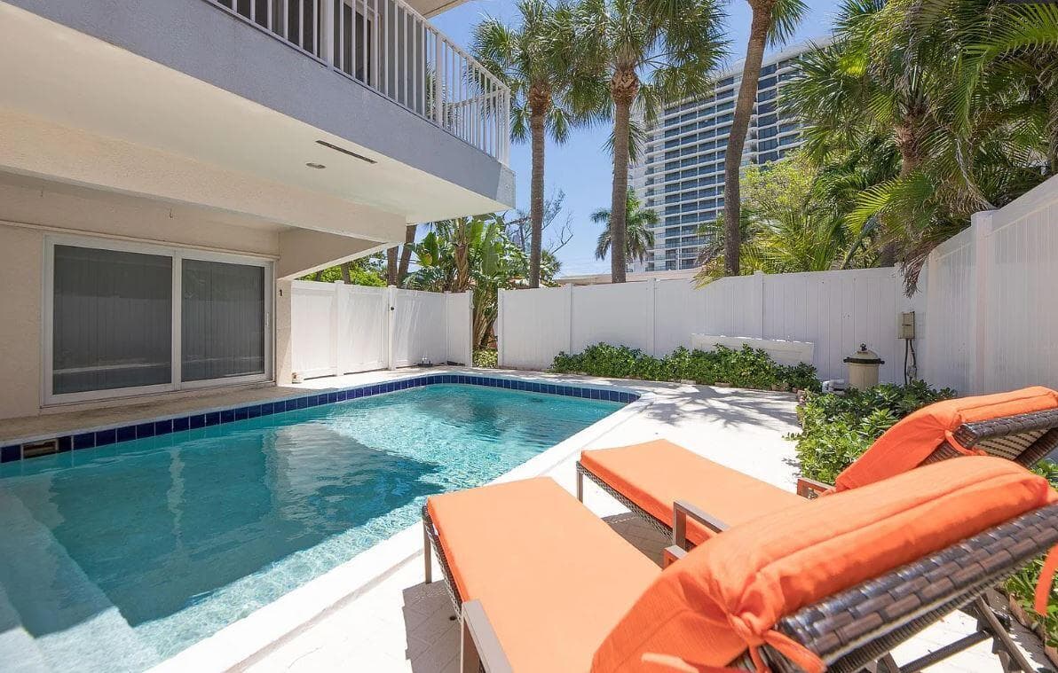 902 Palm Avenue Unit 4, Boca Raton, FL 33432 — photo 4 of 4
