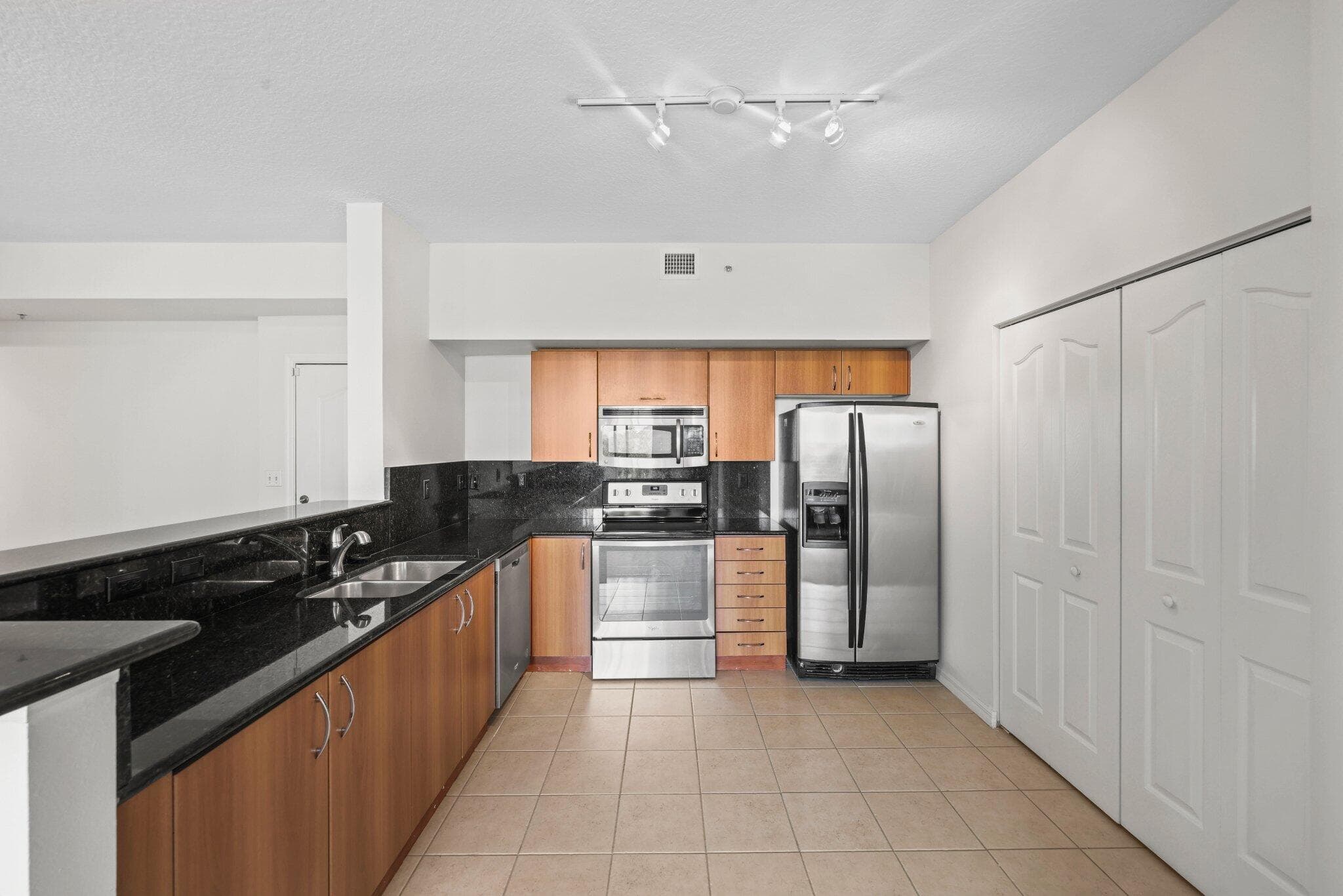 255 NE 3rd Avenue Unit 2-407, Delray Beach, FL 33444 — photo 12 of 31