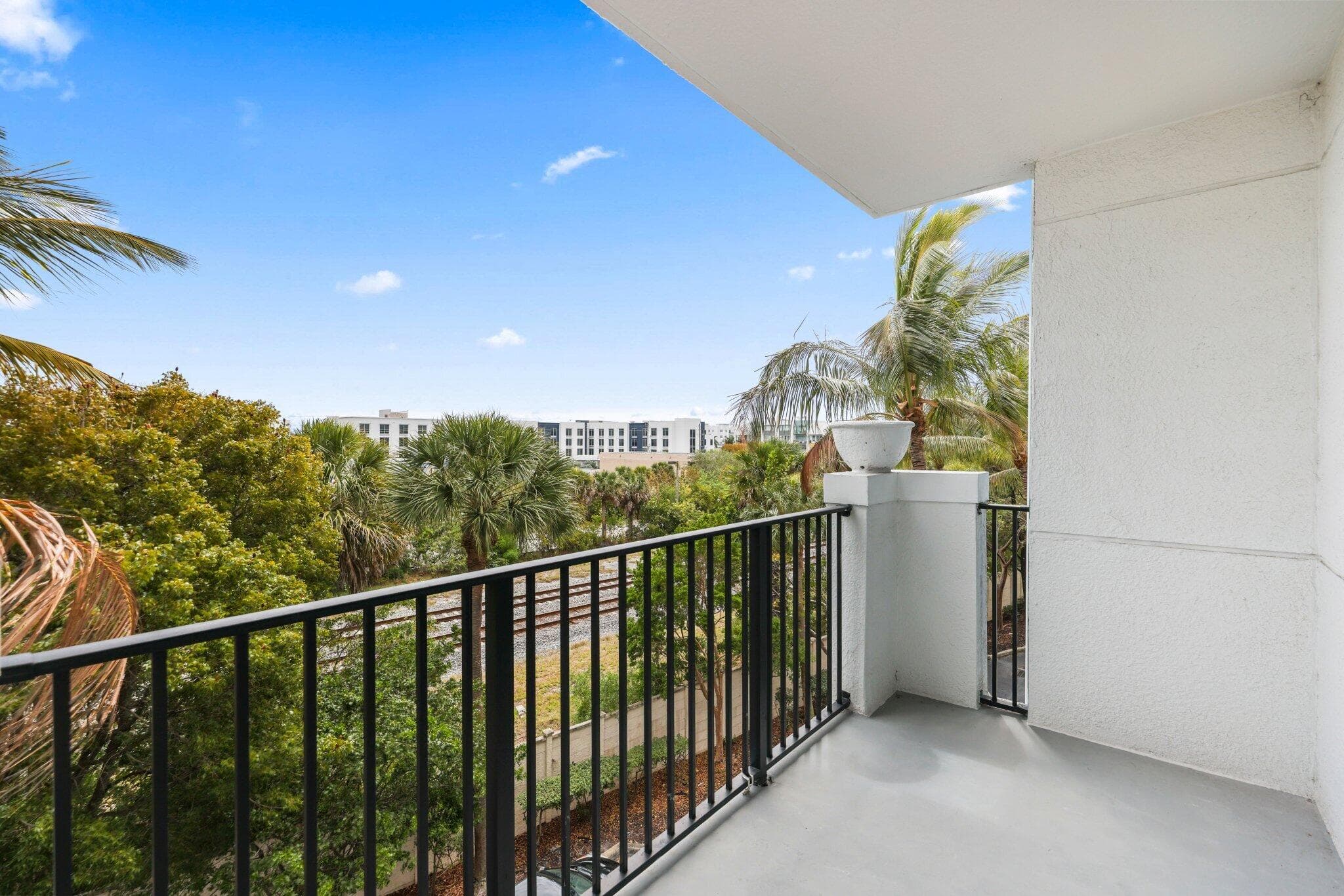 255 NE 3rd Avenue Unit 2-407, Delray Beach, FL 33444 — photo 15 of 31
