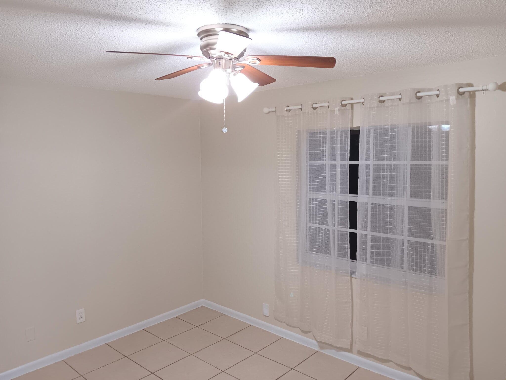 420 Fleming Avenue, Greenacres, FL 33463 — photo 5 of 25