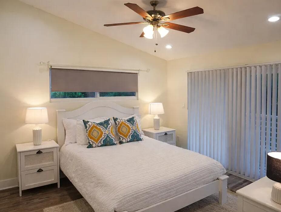 902 Palm Avenue Unit 4, Boca Raton, FL 33432 — photo 2 of 4