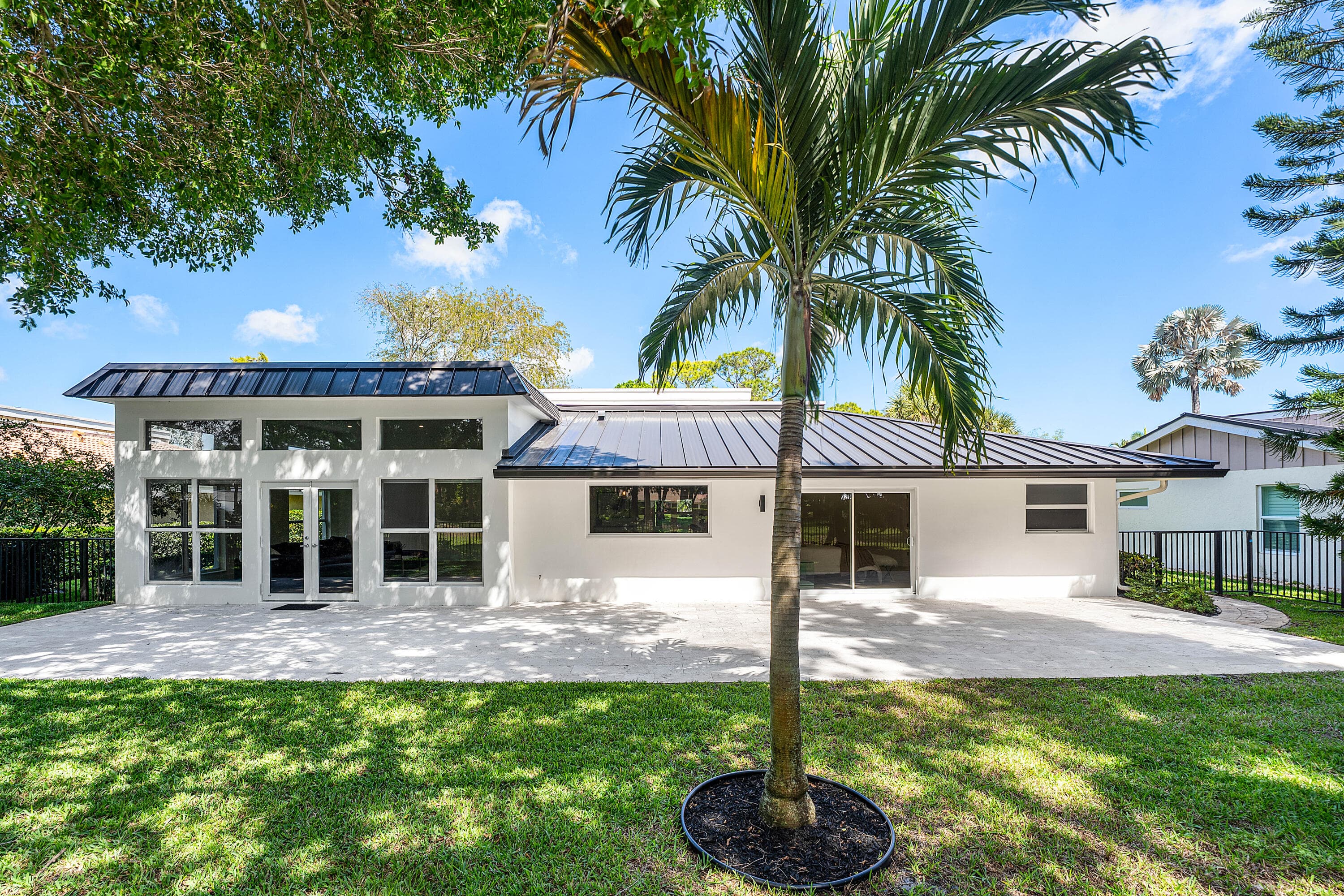 654 W Lakewoode Circle, Delray Beach, FL 33445 — photo 23 of 25