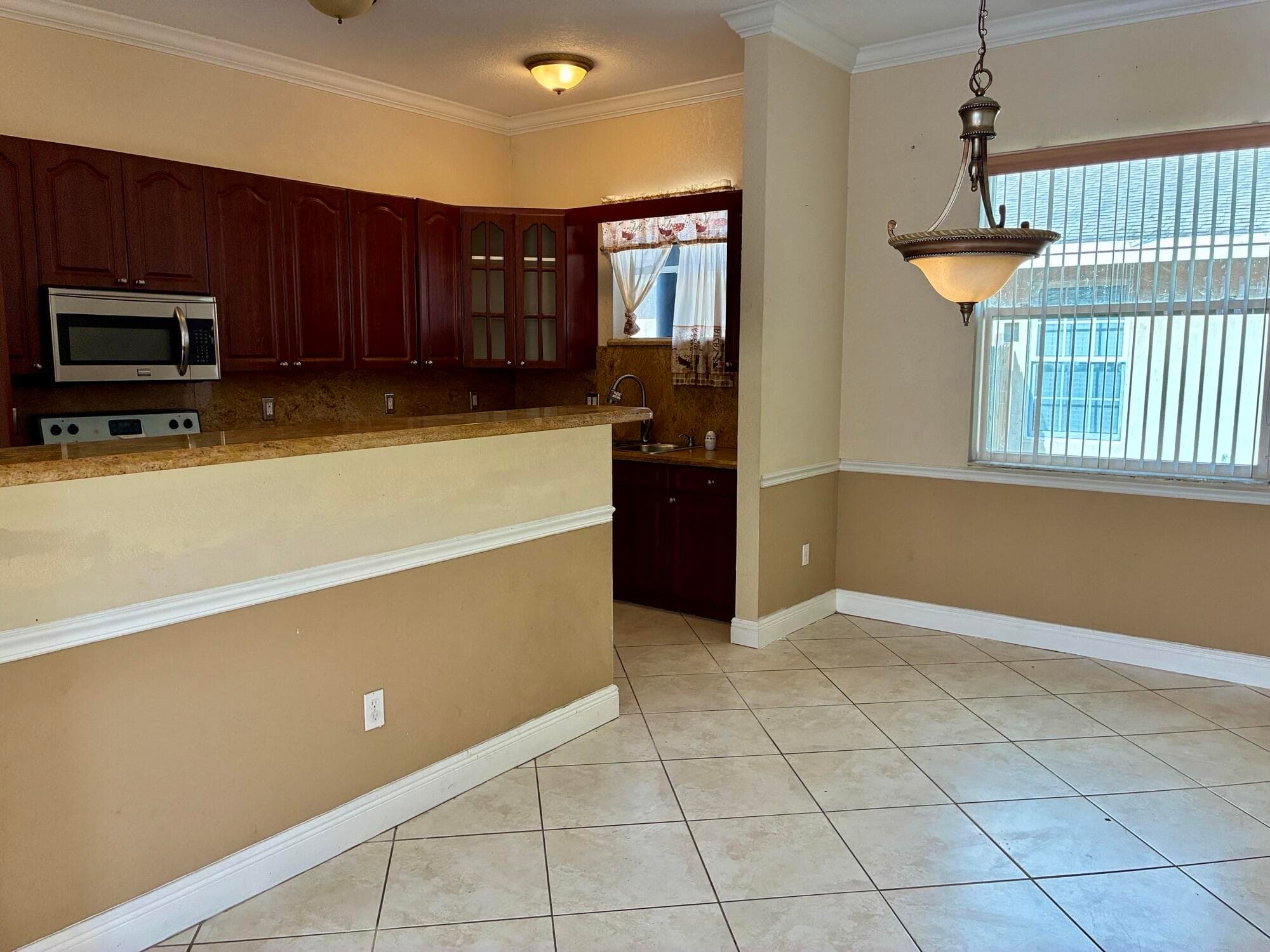 2200 NW 5th Street, Pompano Beach, FL 33069 — photo 5 of 15