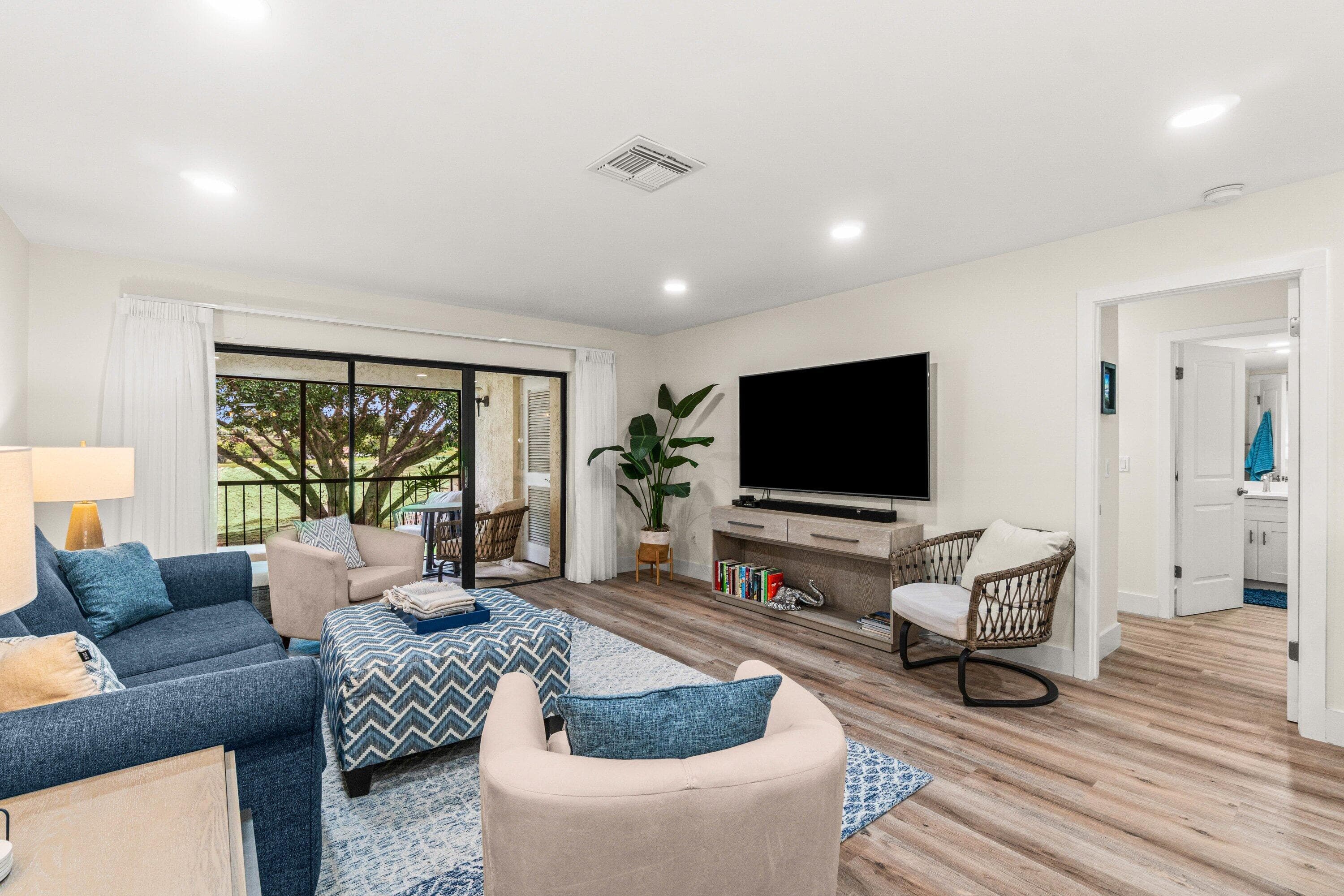10 Southport Lane F, Boynton Beach, FL 33436 — photo 1 of 59