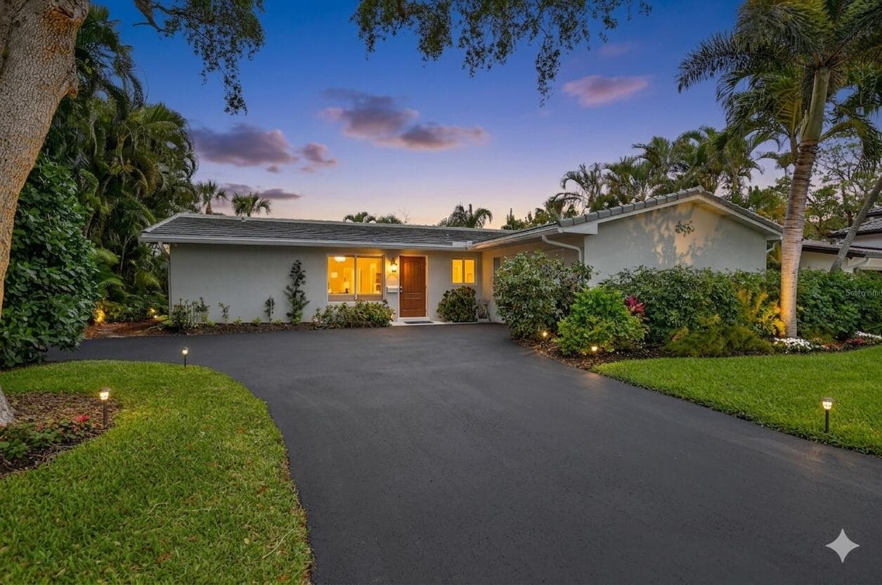943 SW 7th Street, Boca Raton, FL 33486 — photo 1 of 61