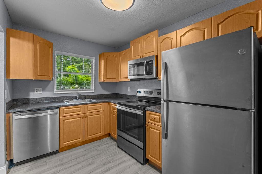 120 Sparrow Drive 205, Royal Palm Beach, FL 33411 — photo 3 of 27