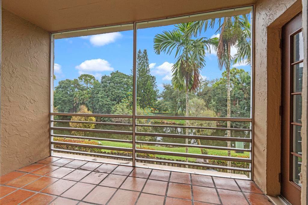 120 Sparrow Drive 205, Royal Palm Beach, FL 33411 — photo 15 of 27