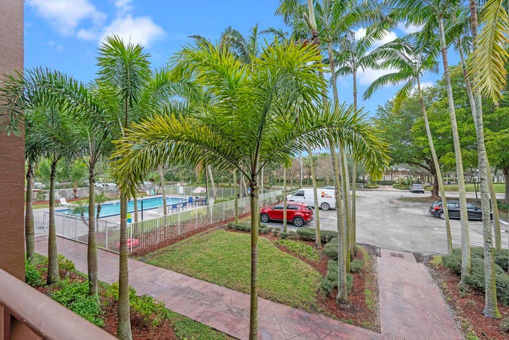120 Sparrow Drive 205, Royal Palm Beach, FL 33411 — photo 20 of 27