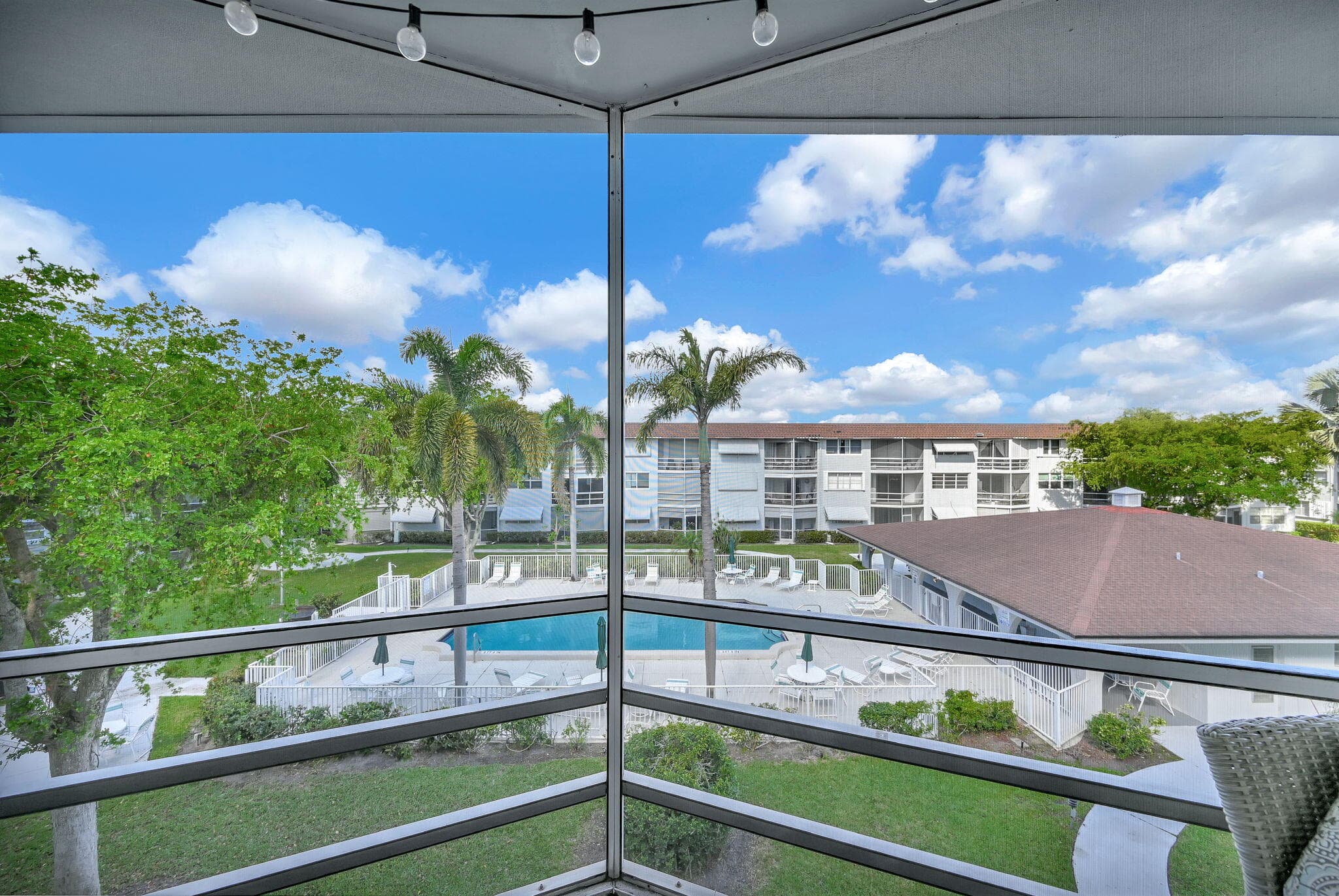 400 SE 10th Street 303, Deerfield Beach, FL 33441 — photo 18 of 34