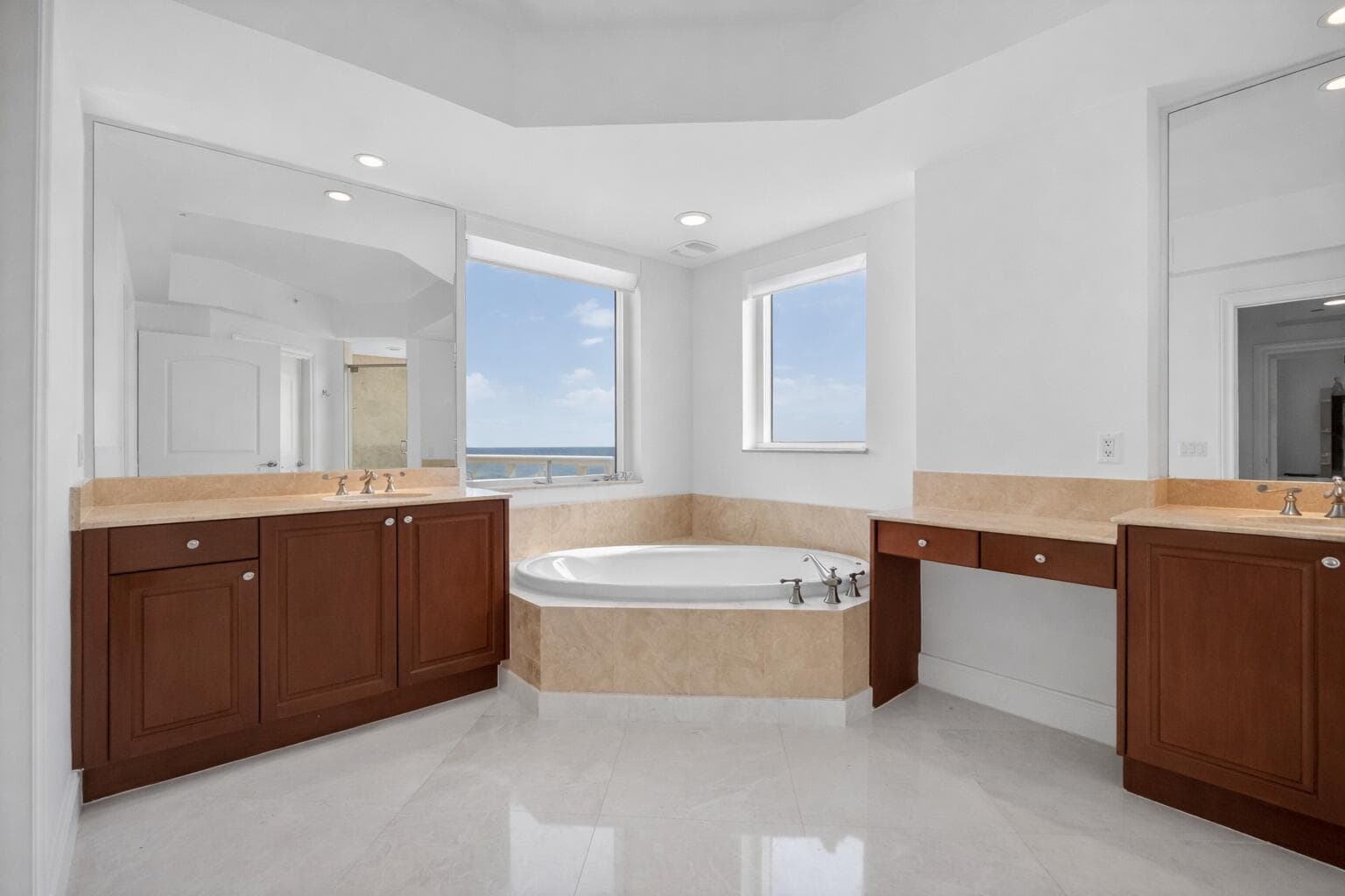 4600 N Ocean Drive 801, Singer Island, FL 33404 — photo 10 of 76