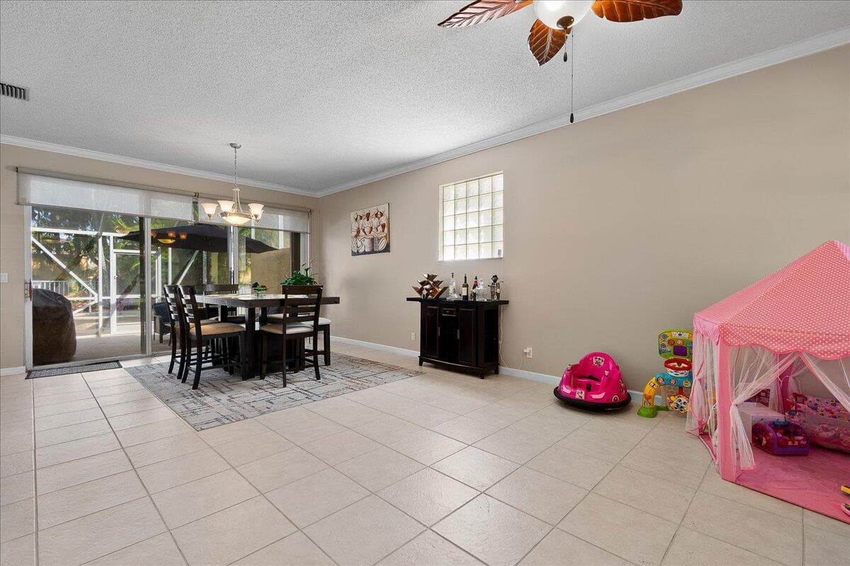 114 Lancaster Way, Royal Palm Beach, FL 33414 — photo 4 of 35