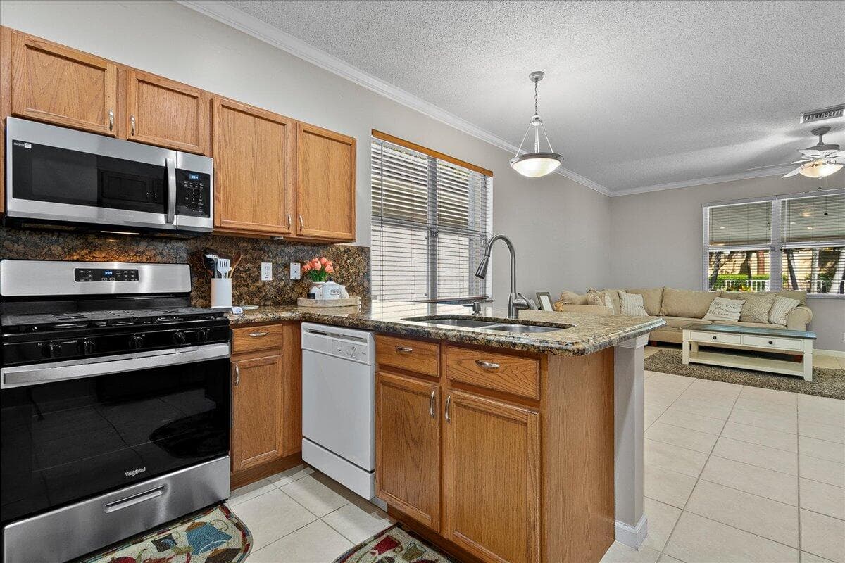 114 Lancaster Way, Royal Palm Beach, FL 33414 — photo 9 of 35