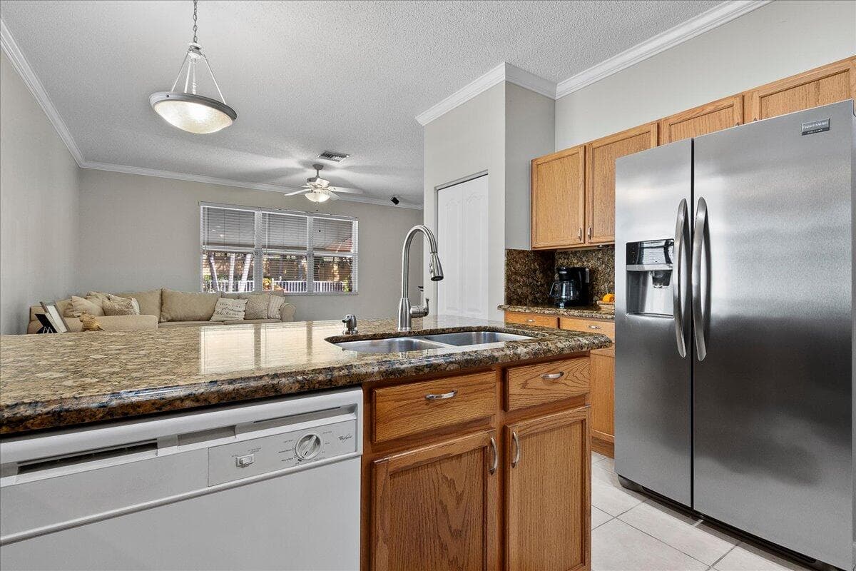114 Lancaster Way, Royal Palm Beach, FL 33414 — photo 10 of 35