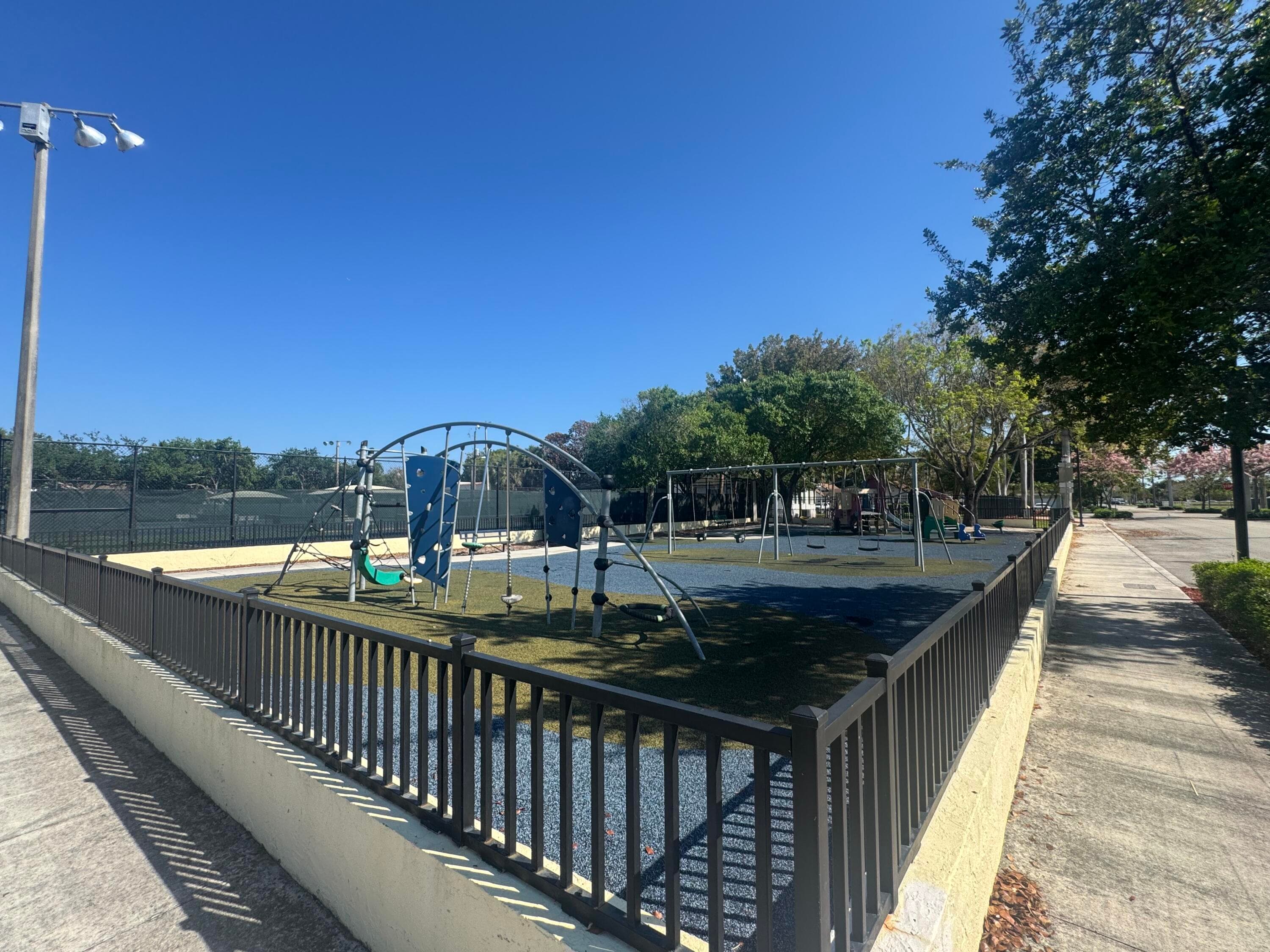 429 NE 1st Street, Pompano Beach, FL 33060 — photo 50 of 51