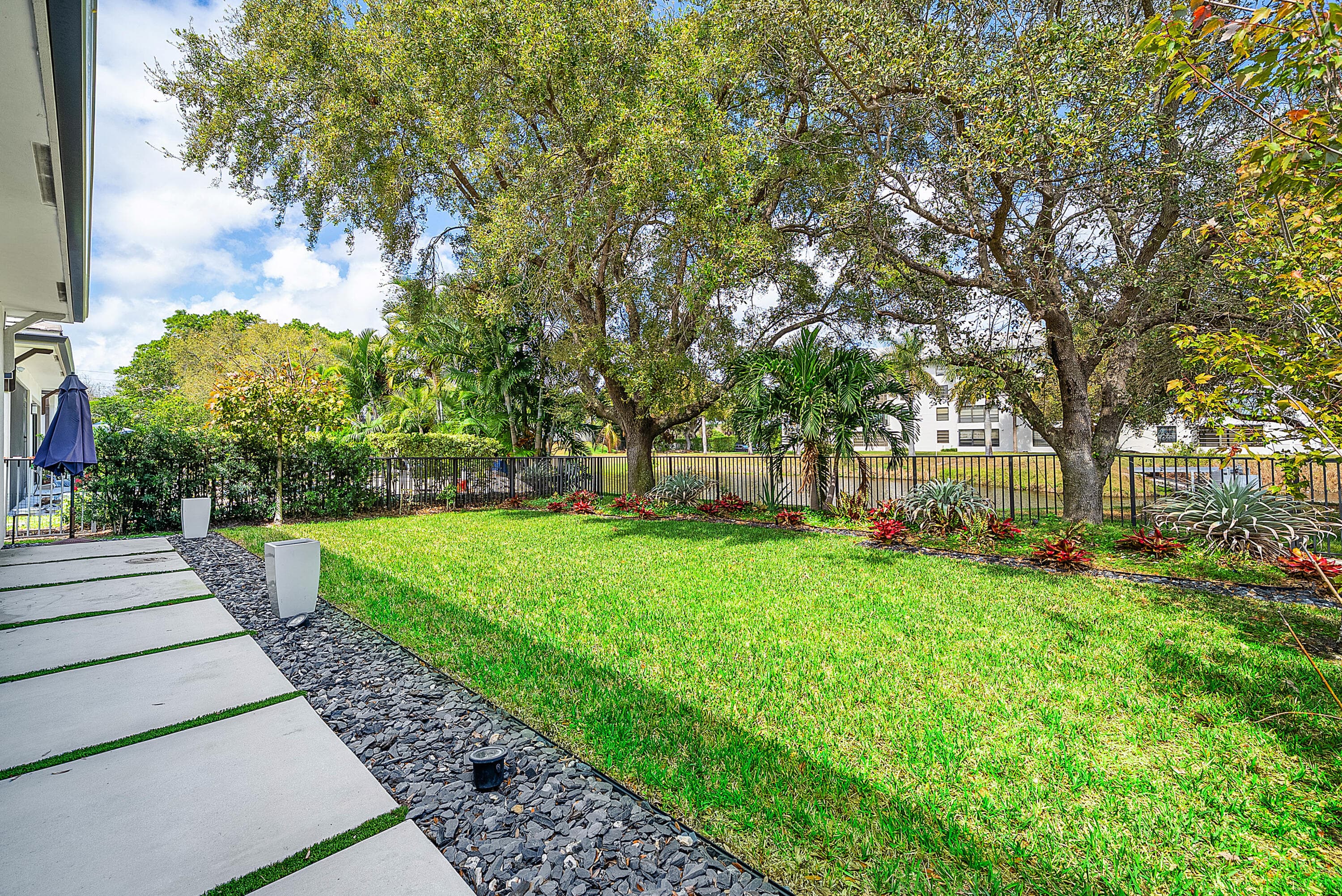 3069 Safflower Circle, West Palm Beach, FL 33401 — photo 37 of 39