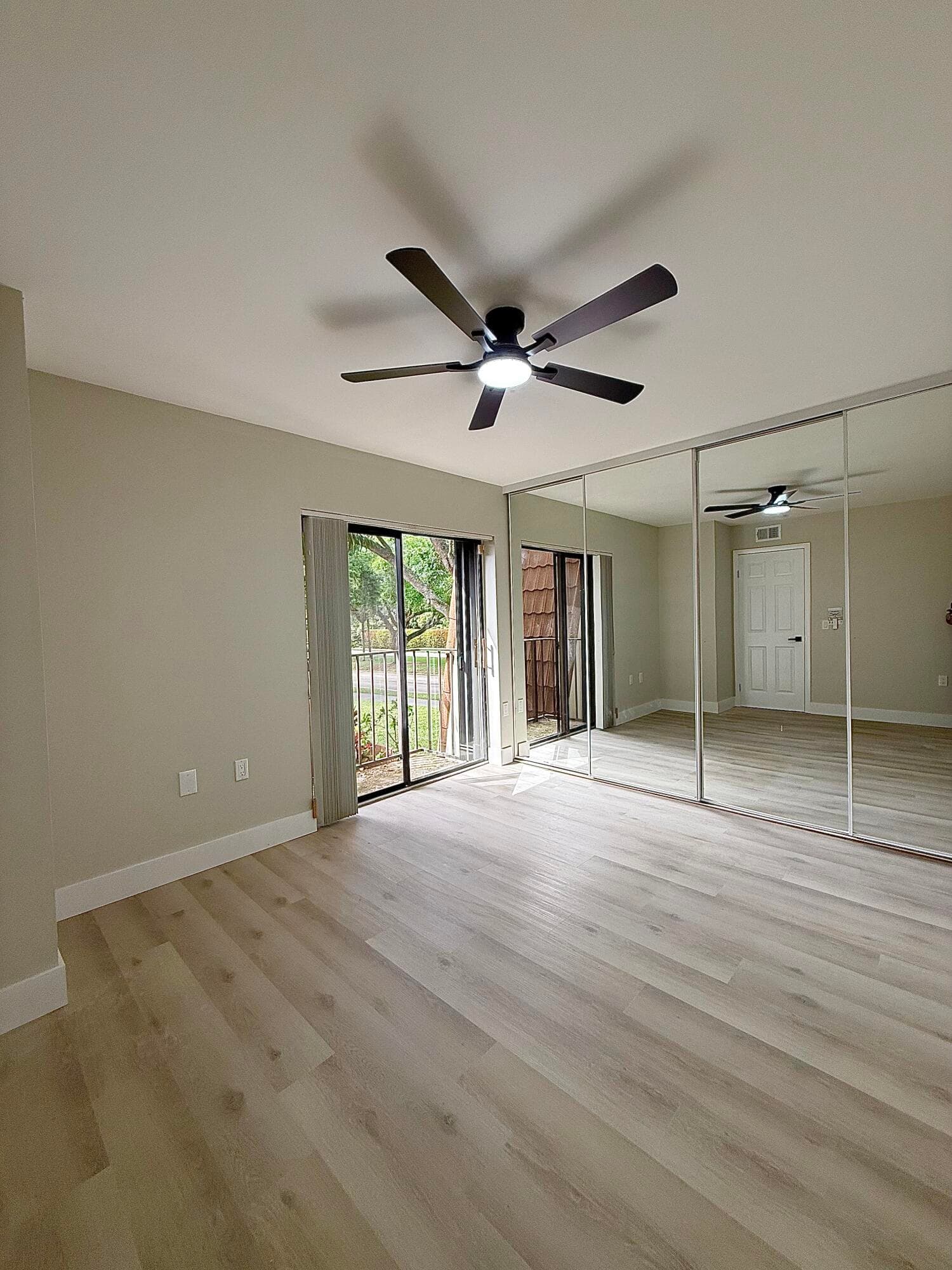 205 Charter Way, West Palm Beach, FL 33407 — photo 10 of 22