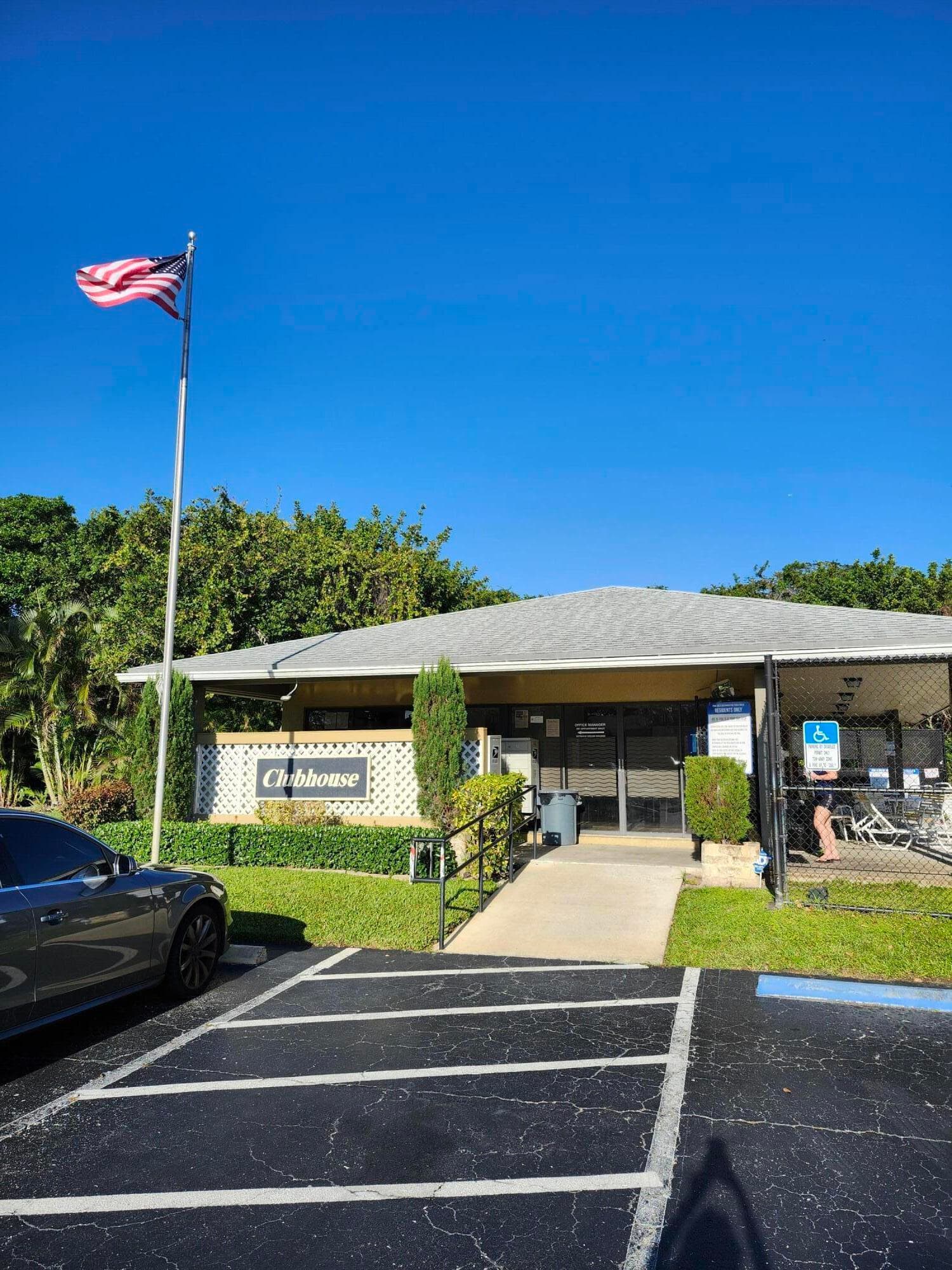 545 Trace Circle 105, Deerfield Beach, FL 33441 — photo 40 of 44