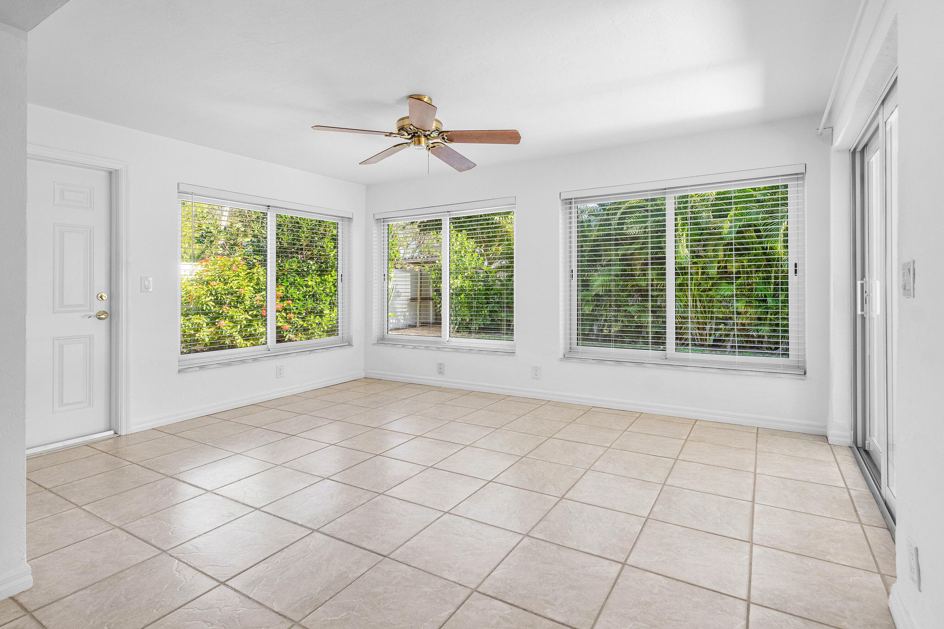 2100 NE 4th Avenue, Boca Raton, FL 33431 — photo 5 of 30