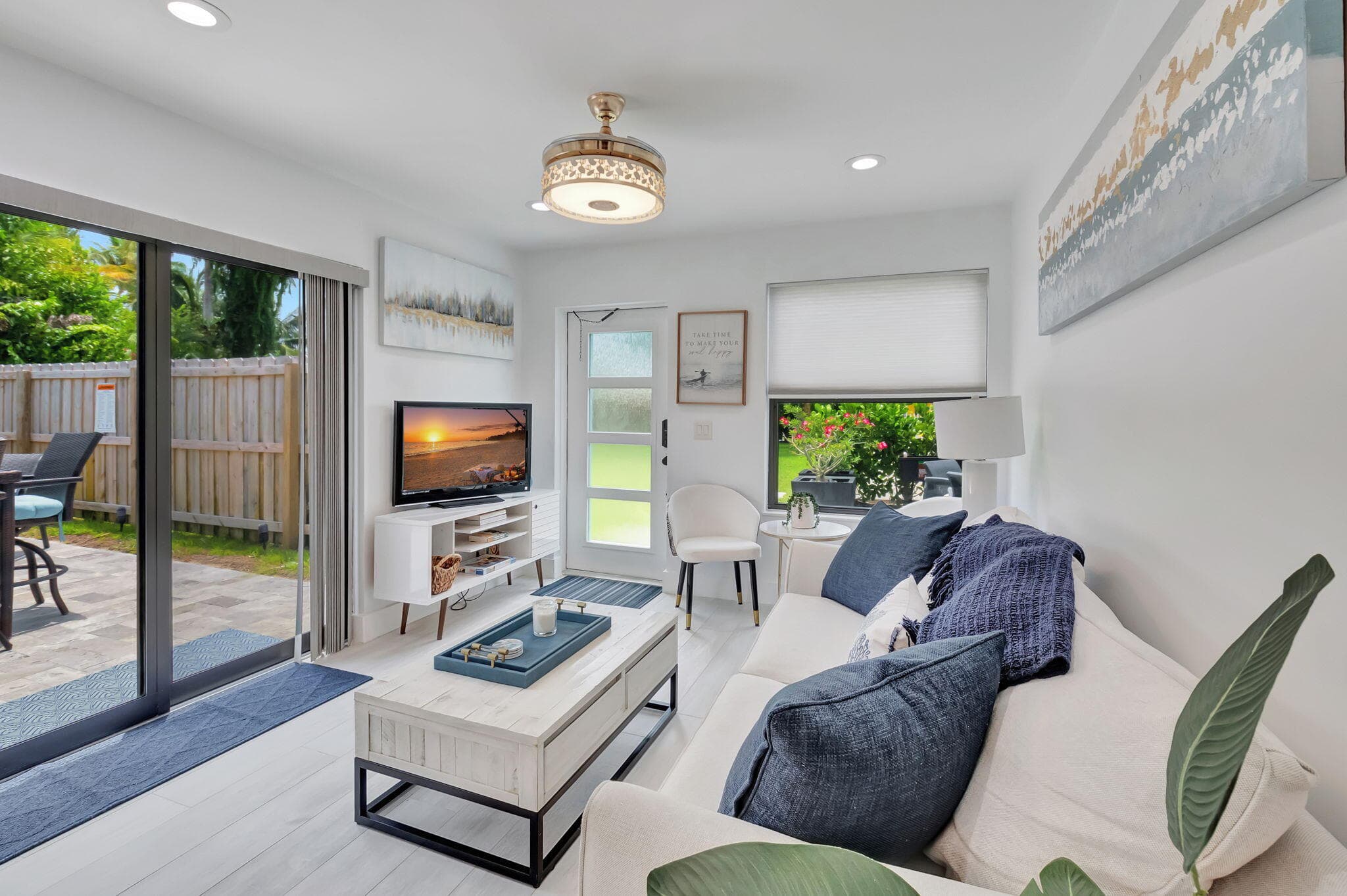 201 SE 7th Street, Delray Beach, FL 33483 — photo 10 of 31