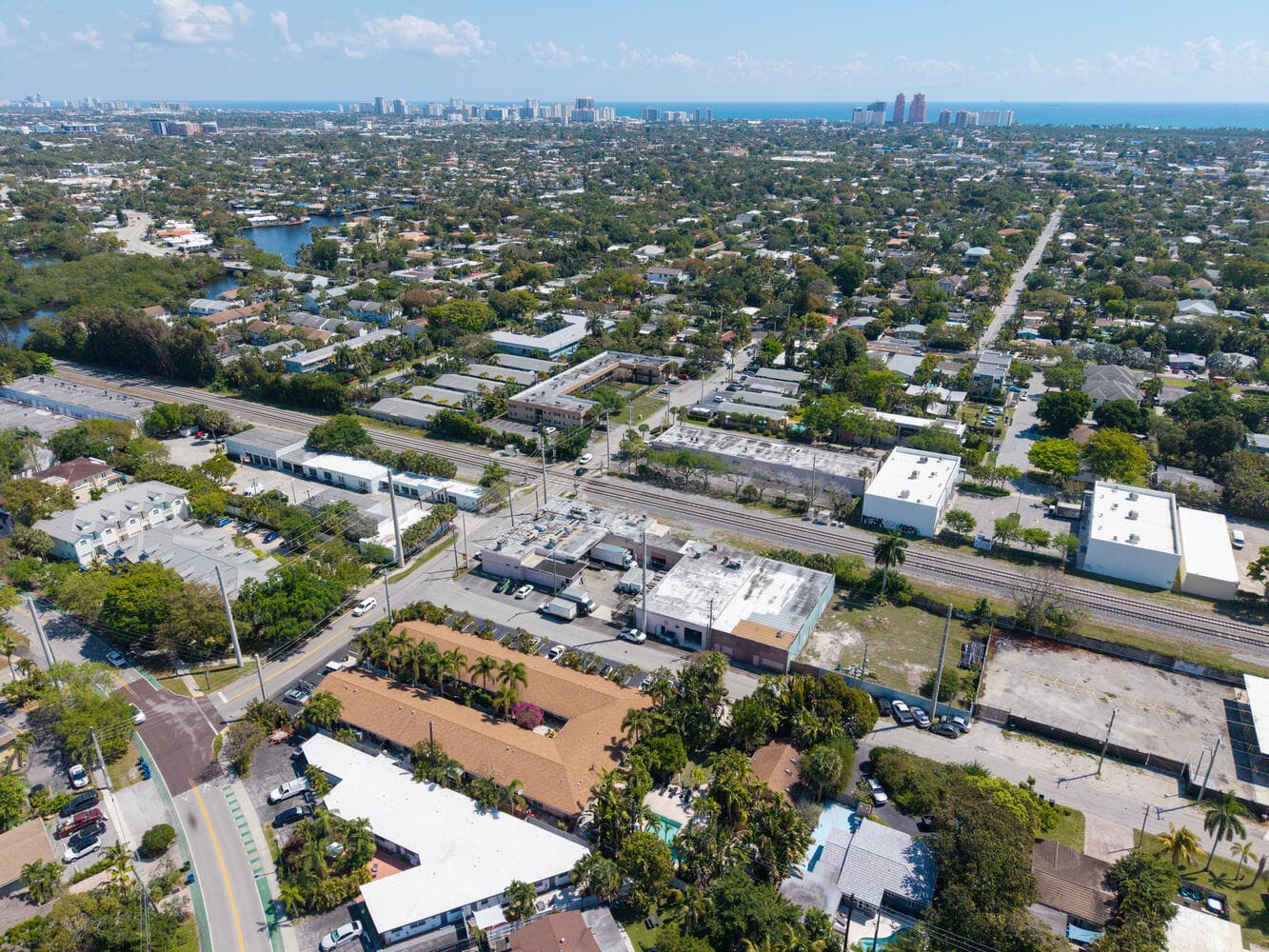 1200 NE 17th Court 1, Fort Lauderdale, FL 33305 — photo 32 of 35