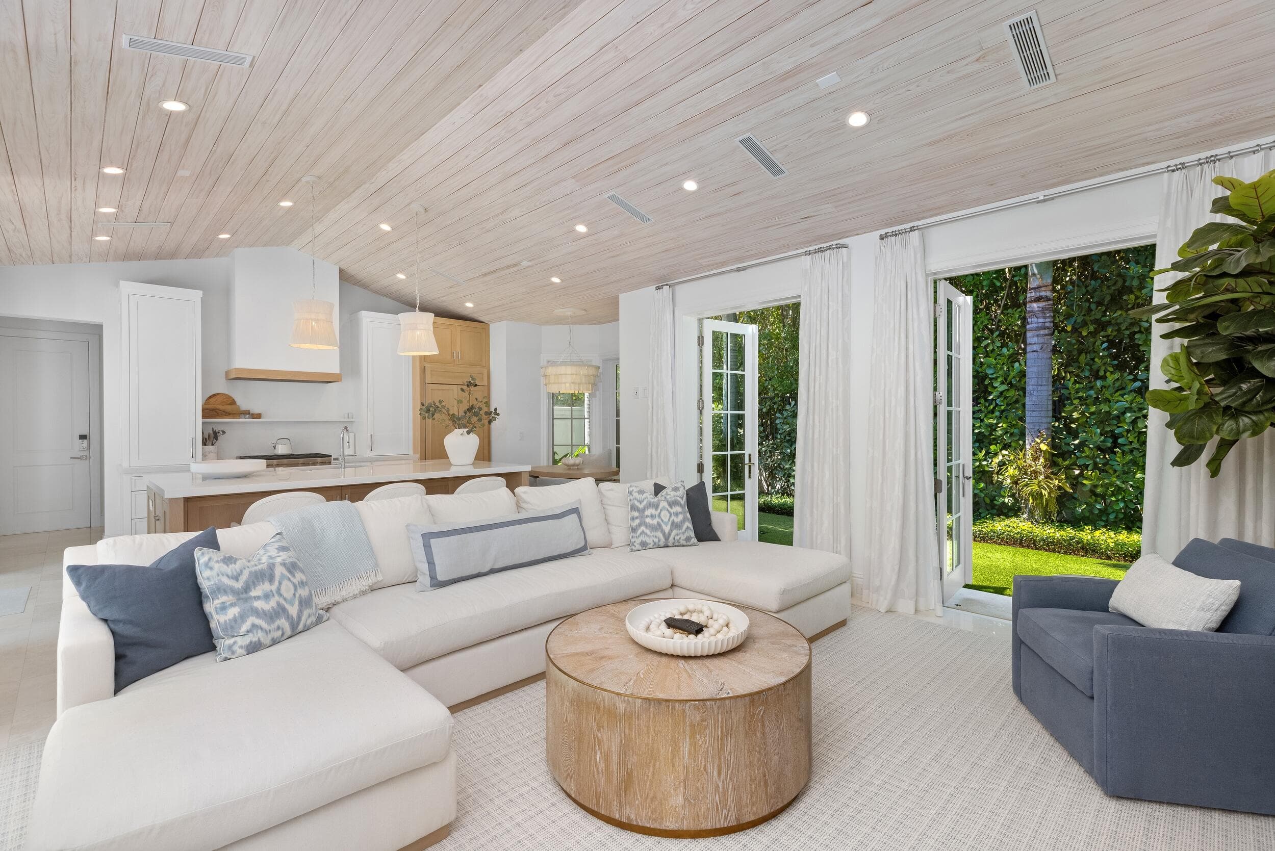 211 Ocean Terrace, Palm Beach, FL 33480 — photo 18 of 72