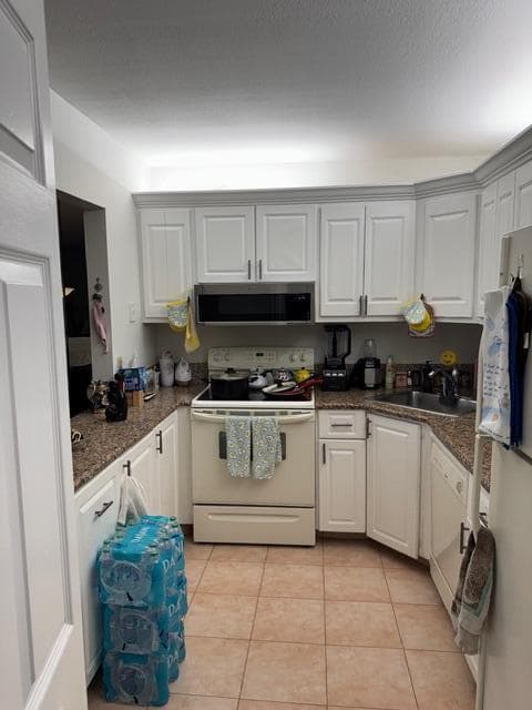 440 Pine Glen Lane B-1, Greenacres, FL 33463 — photo 4 of 38