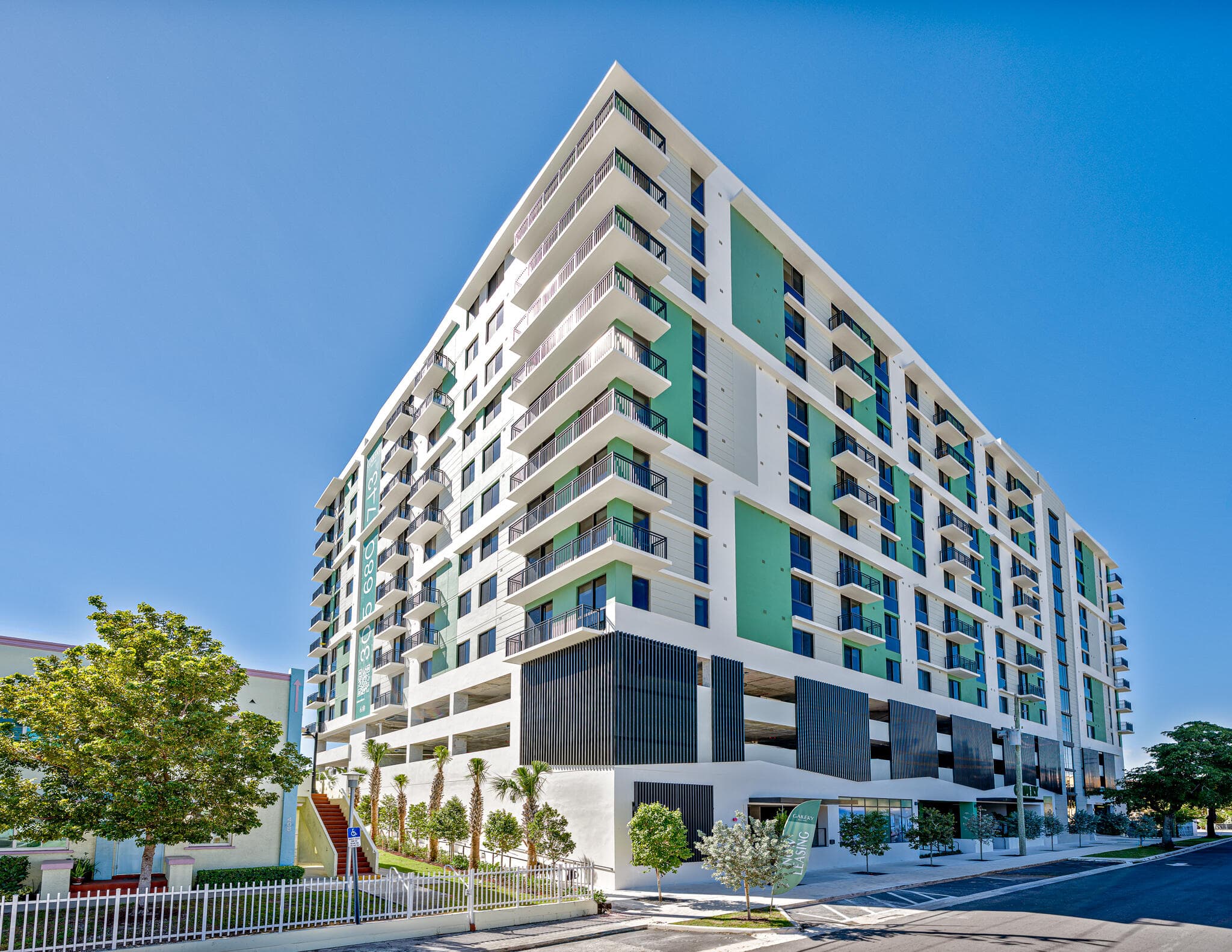 450 SW 5th Street 401, Miami, FL 33130 — photo 4 of 32
