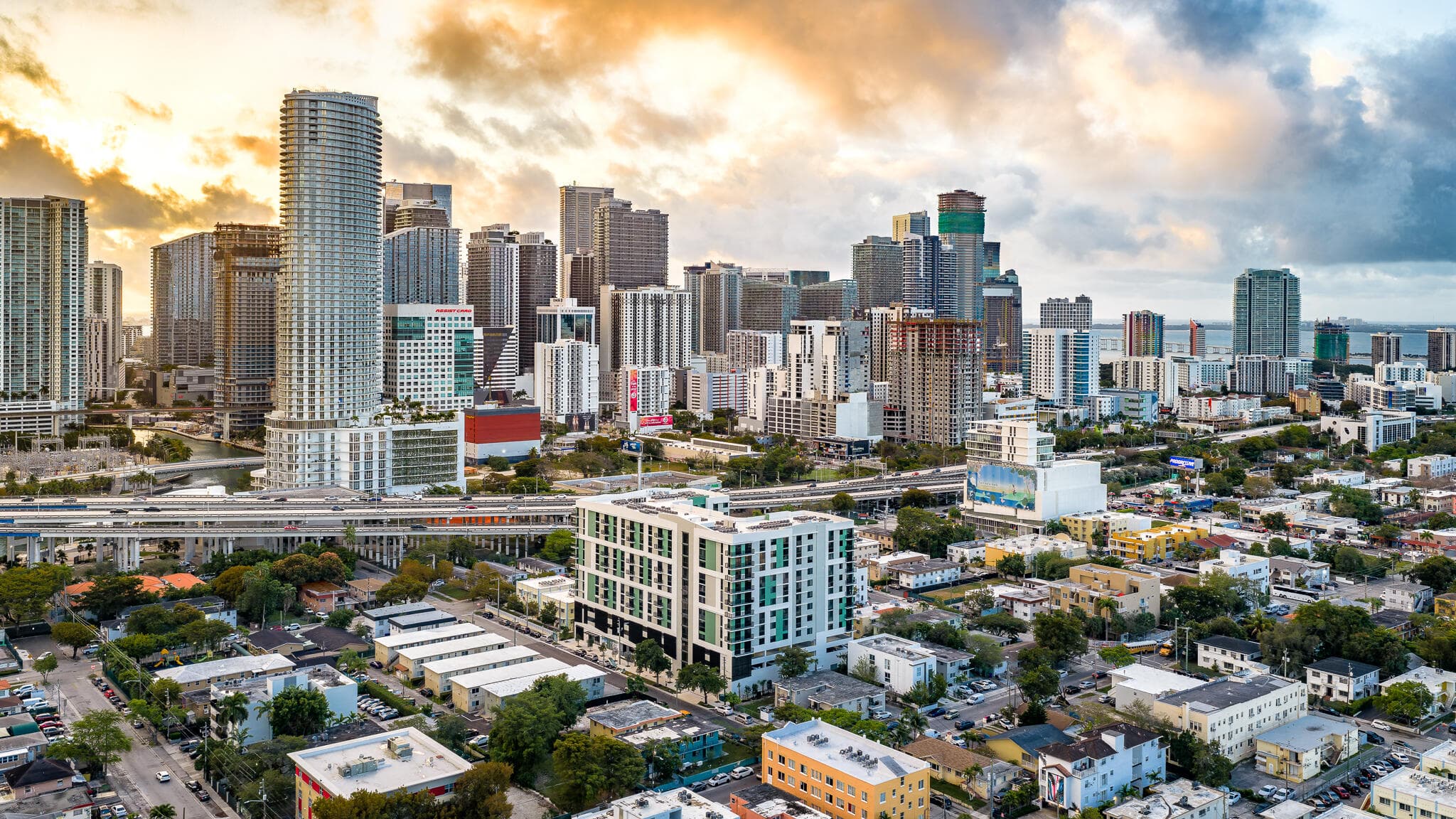 450 SW 5th Street 515, Miami, FL 33130 — photo 1 of 32