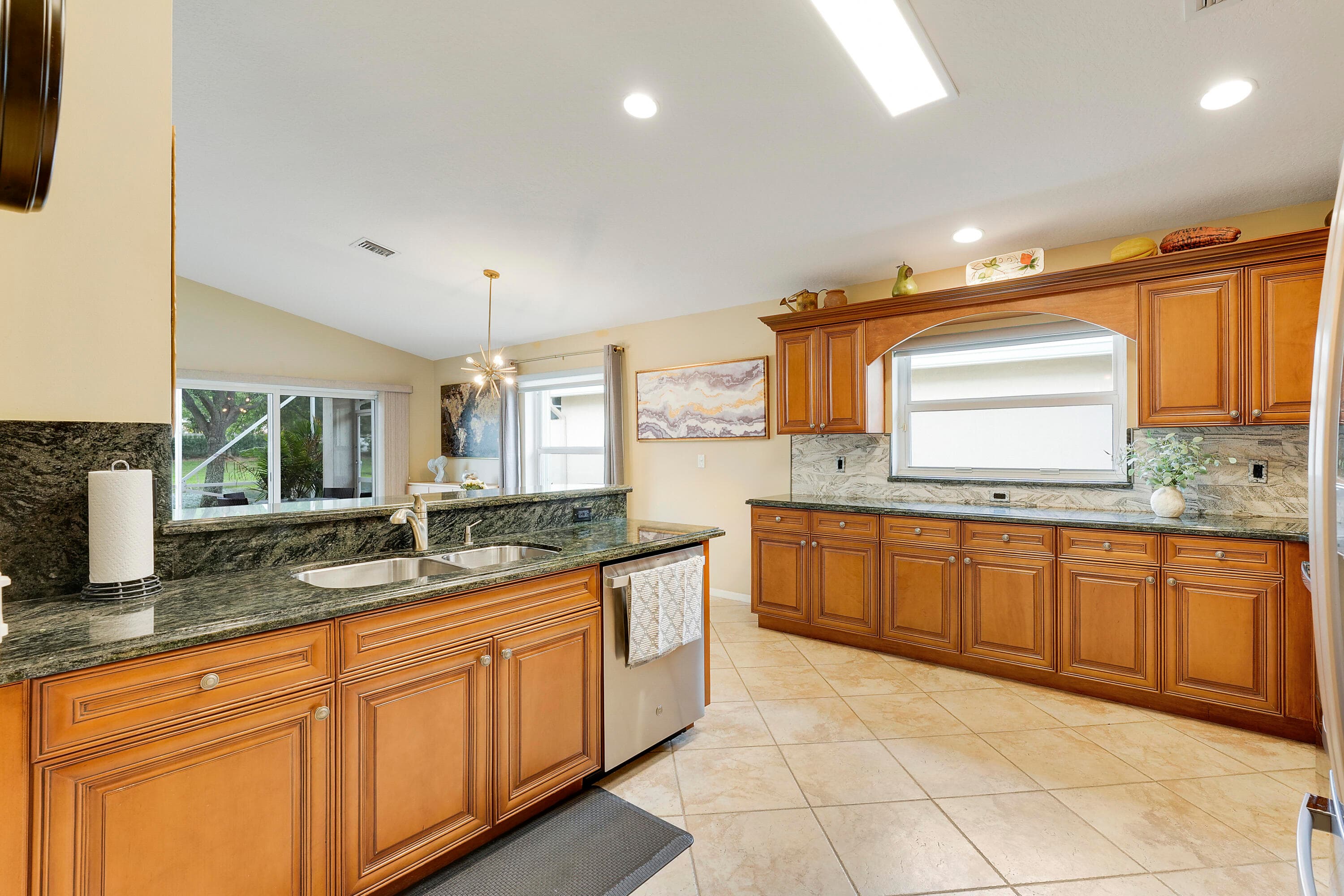 6818 Rienzo Street, Lake Worth, FL 33467 — photo 9 of 66