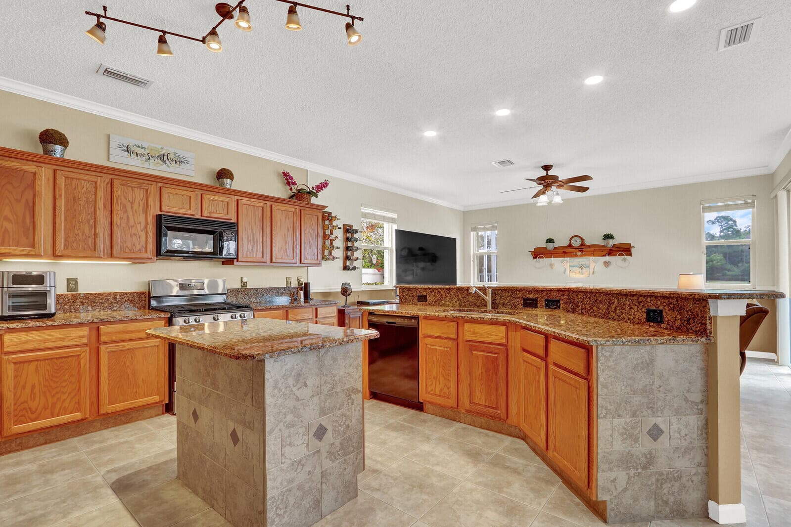 5690 Saddle Trail Lane, Lake Worth, FL 33449 — photo 14 of 51