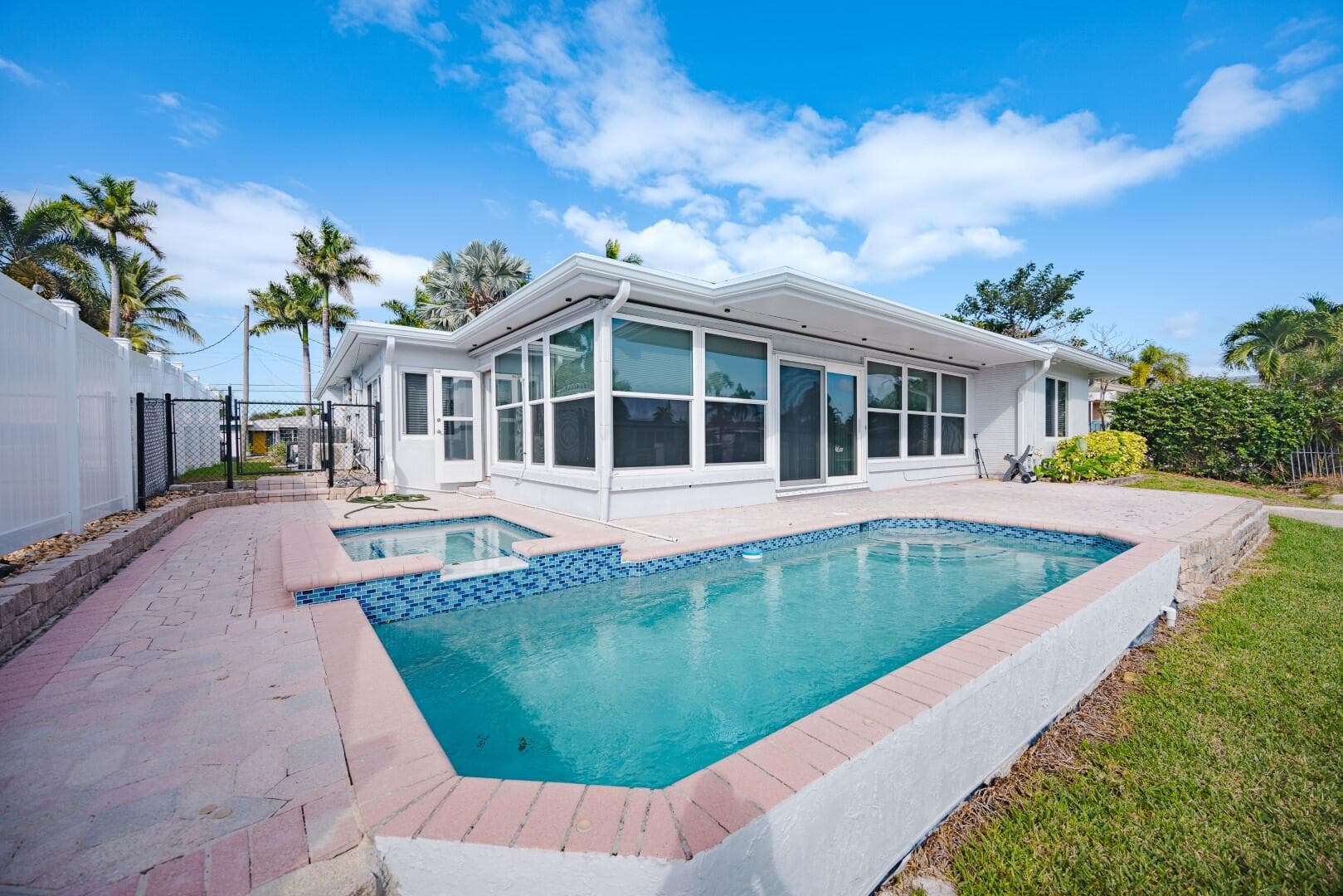 270 SE 9th Court, Pompano Beach, FL 33060 — photo 3 of 26