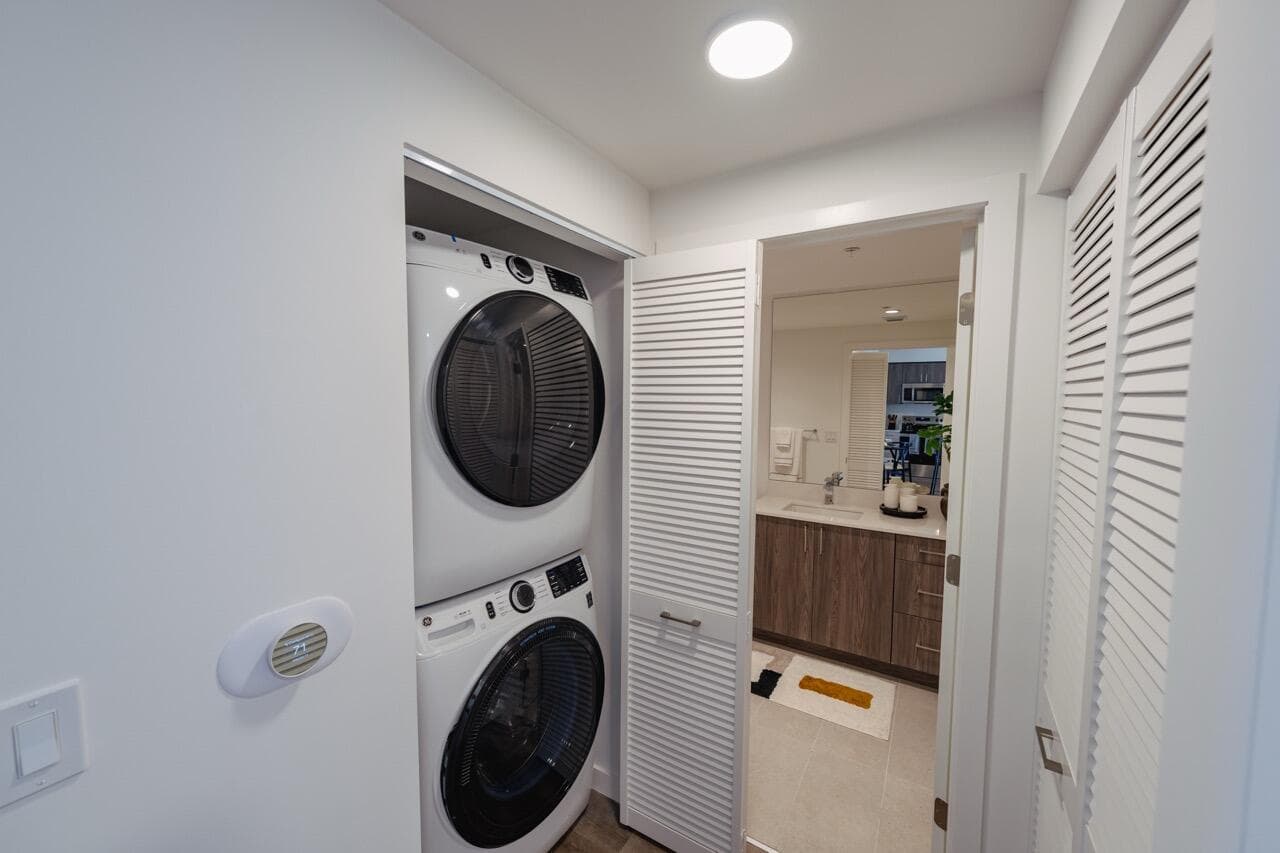 450 SW 5th Street 515, Miami, FL 33130 — photo 24 of 32