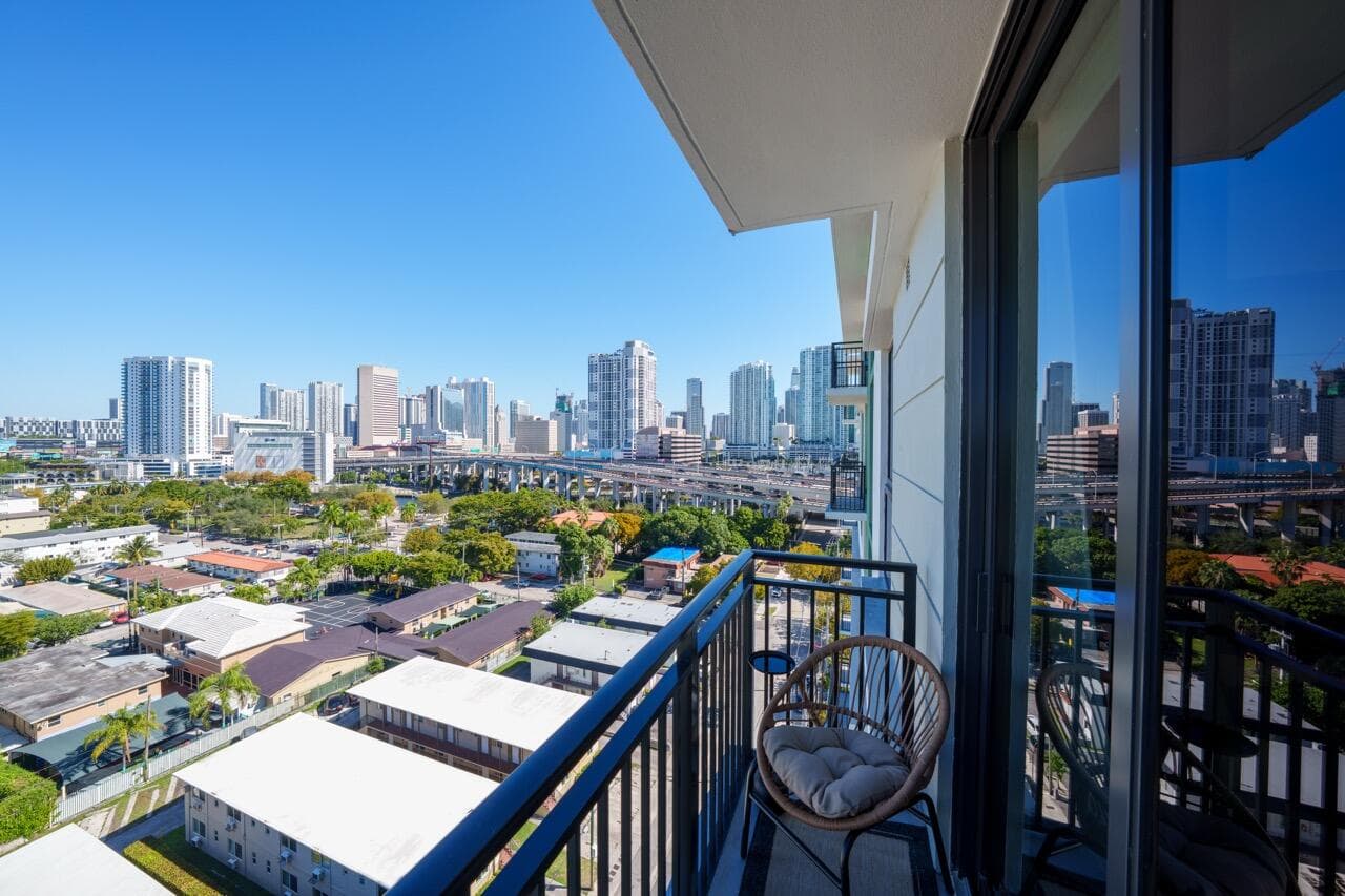 450 SW 5th Street 515, Miami, FL 33130 — photo 25 of 32