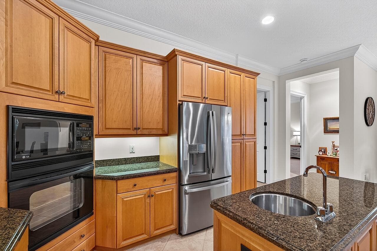 2116 Autumn Lane, Vero Beach, FL 32963 — photo 11 of 36