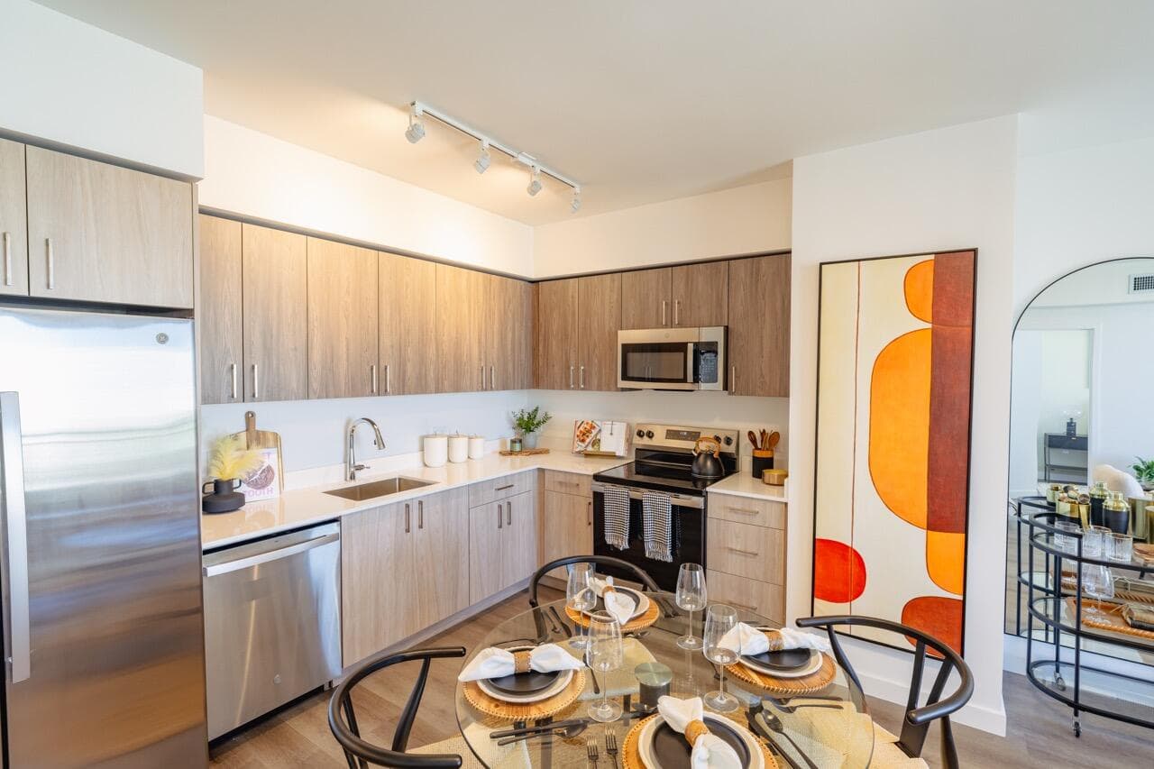 450 SW 5th Street 608, Miami, FL 33130 — photo 11 of 32