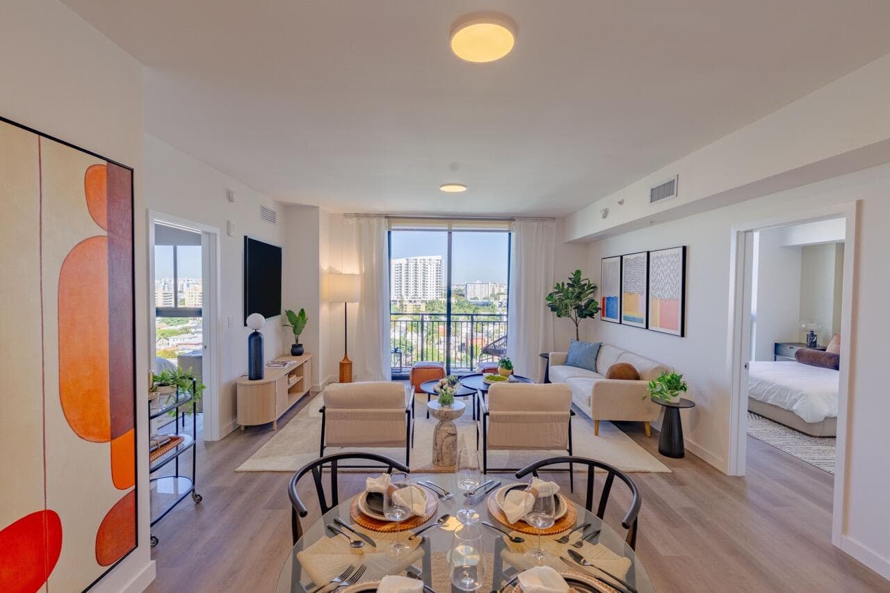 450 SW 5th Street 608, Miami, FL 33130 — photo 12 of 32