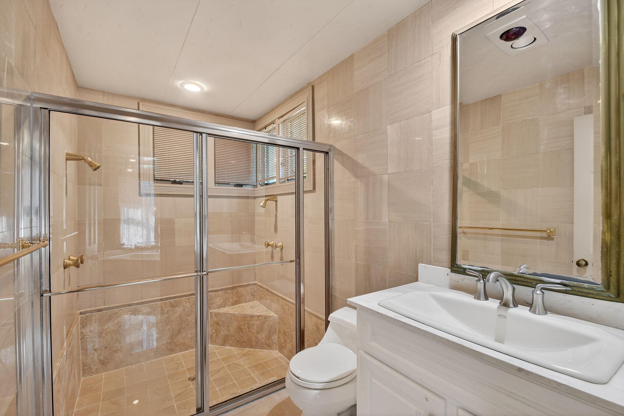 2410 Embassy Drive, West Palm Beach, FL 33401 — photo 26 of 42