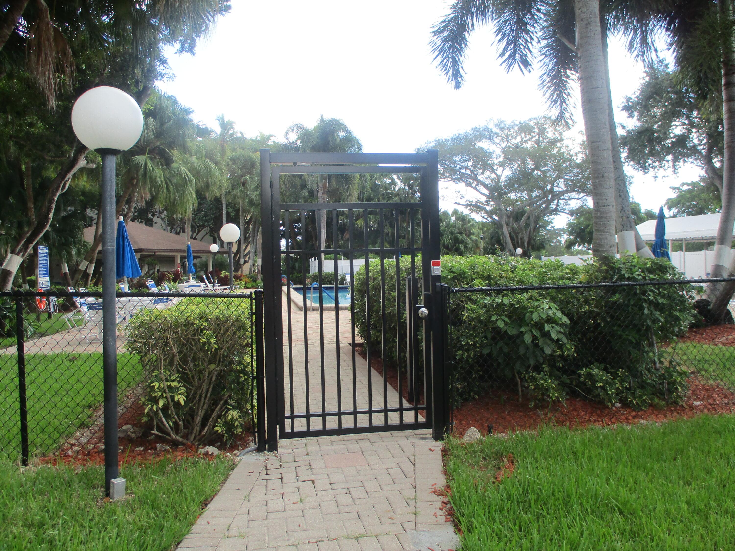 3151 S Palm Aire Drive 404, Pompano Beach, FL 33069 — photo 14 of 18